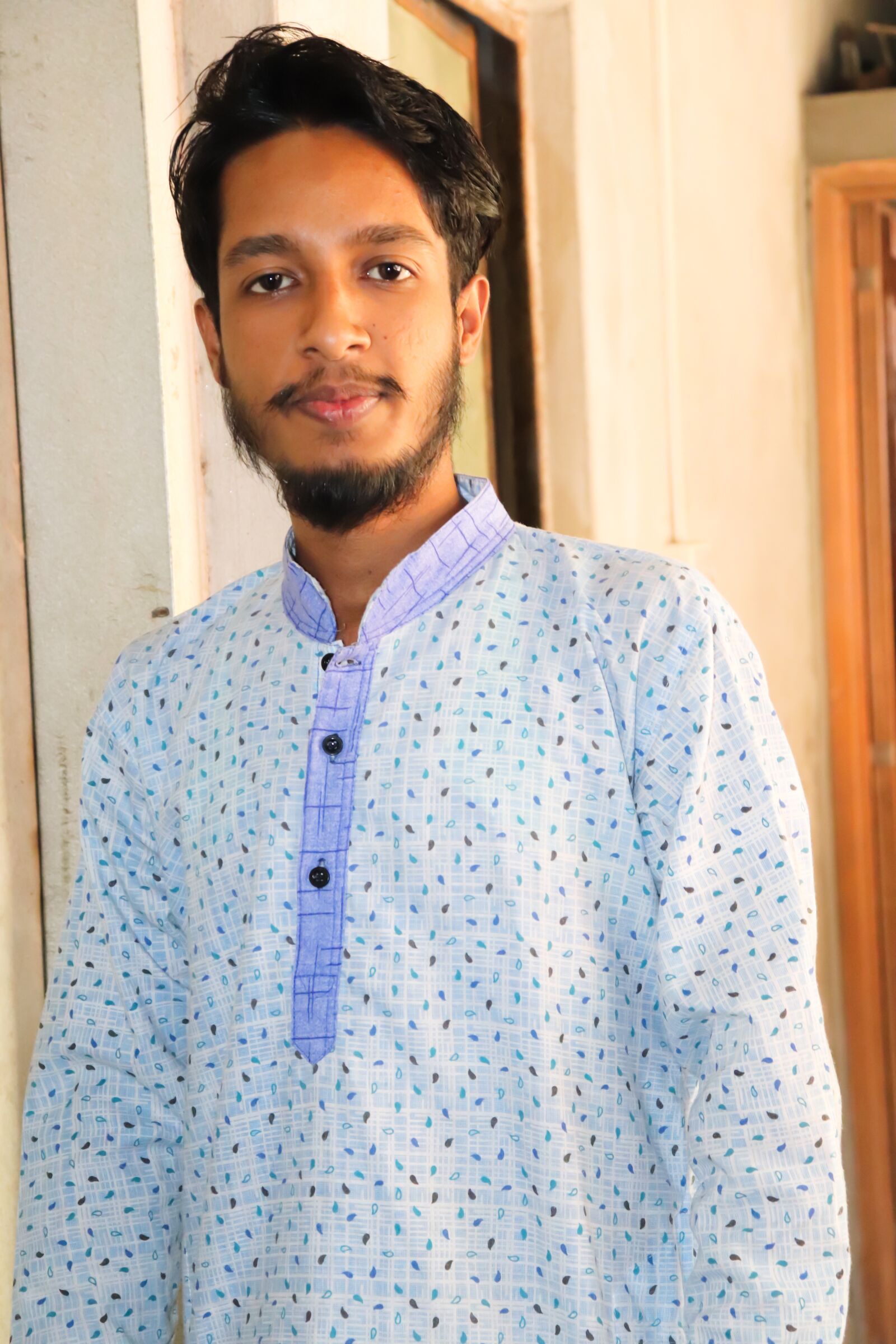 Canon EOS 800D (EOS Rebel T7i / EOS Kiss X9i) sample photo. Gentlemen, robin rahman, young photography