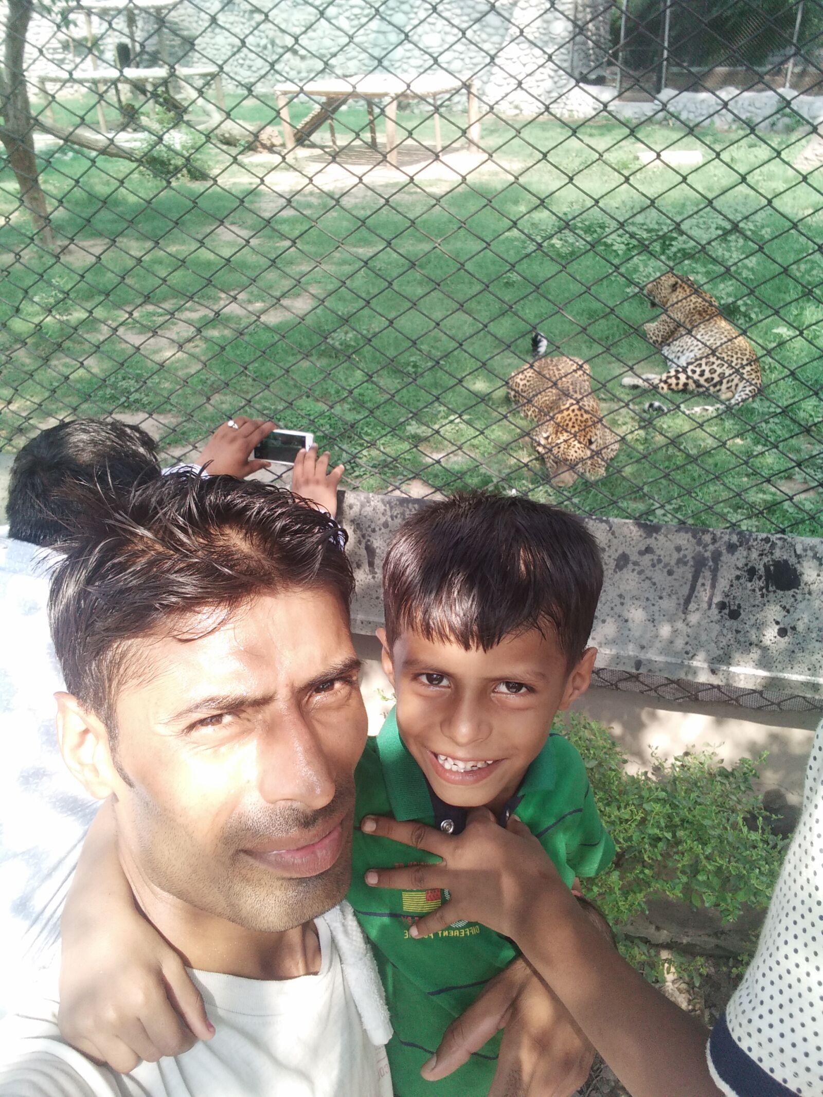 OPPO A33f sample photo. Zoo photography