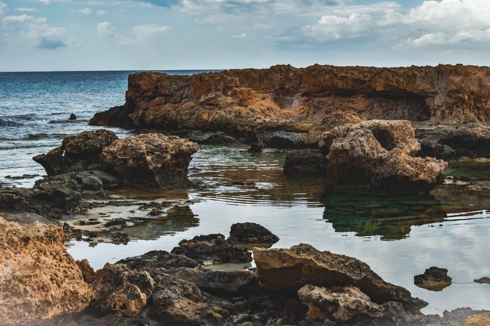 Nikon D3300 sample photo. Rocky coast, rock, mirroring photography