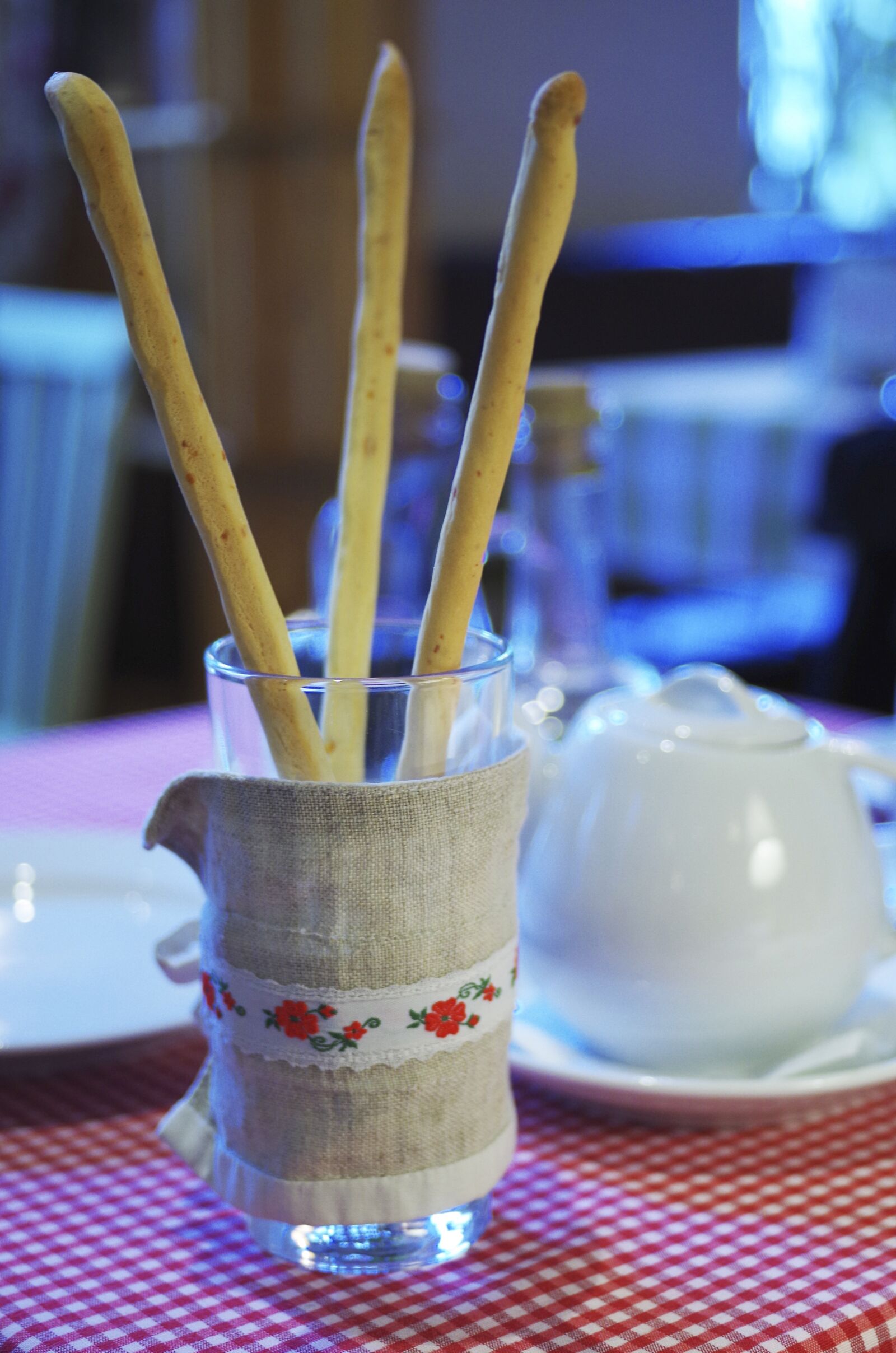 Pentax K-50 sample photo. Bread, tea, breakfast photography