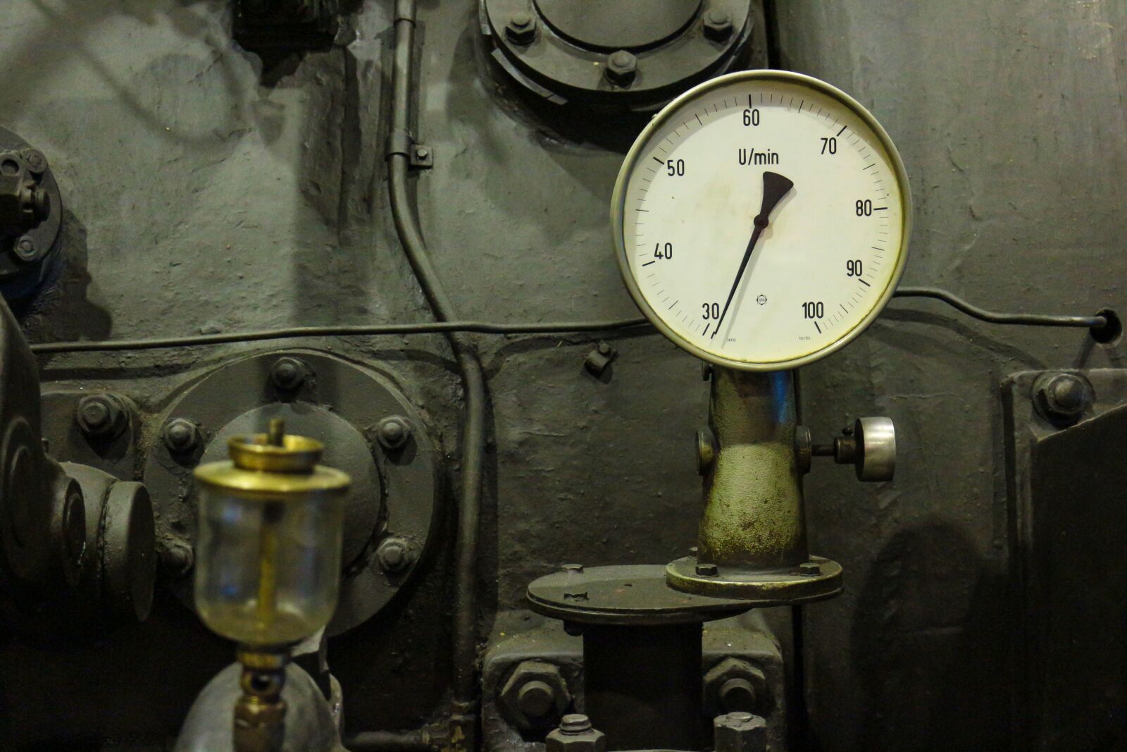 Canon EOS 700D (EOS Rebel T5i / EOS Kiss X7i) sample photo. Old, instrument, gauge photography