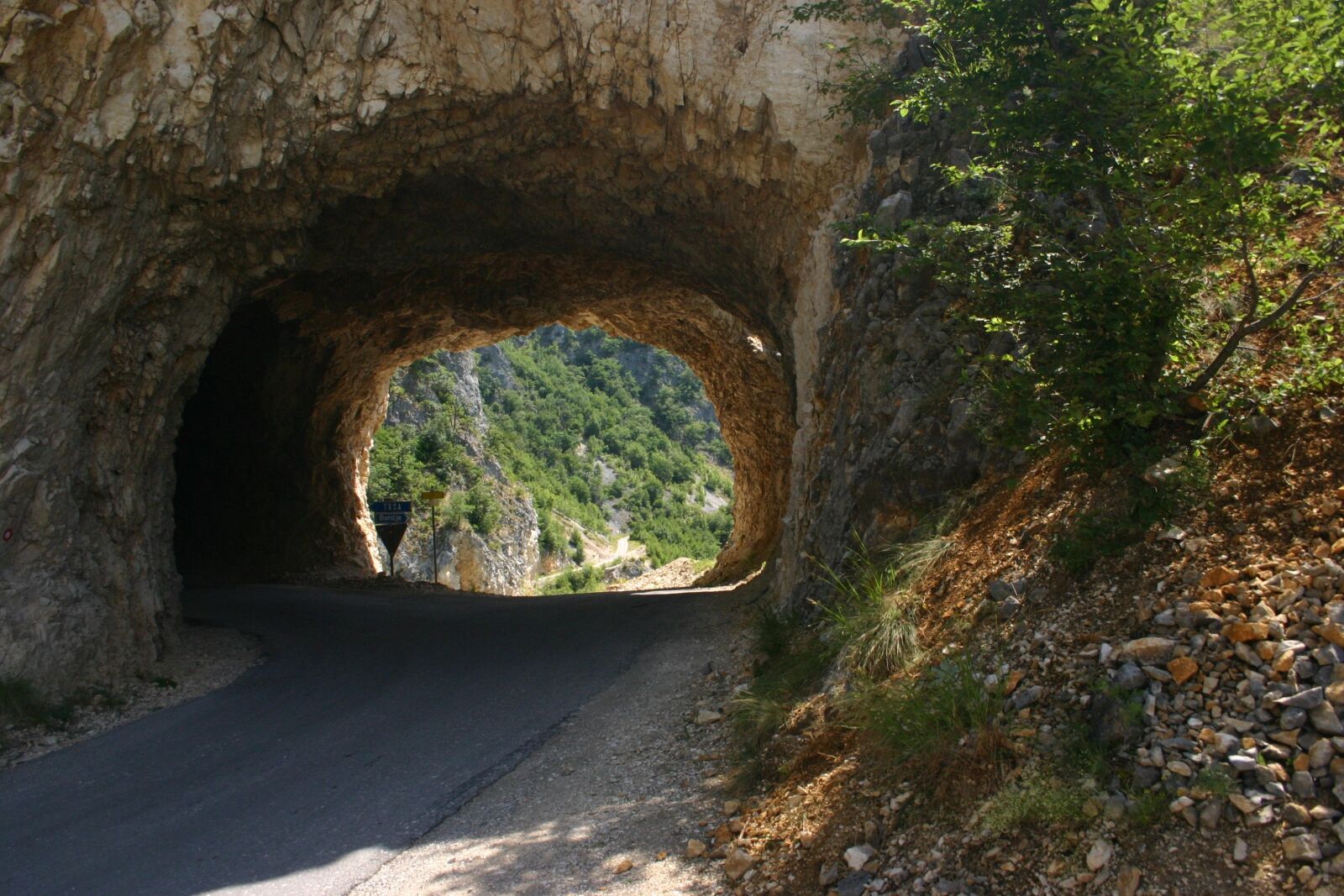 Canon EOS 300D (EOS Digital Rebel / EOS Kiss Digital) sample photo. Tunnel, way, montenegro photography