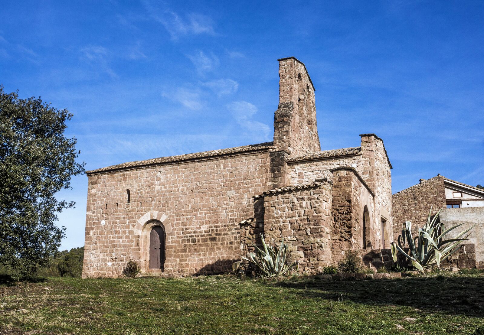 Sony E 16-50mm F3.5-5.6 PZ OSS sample photo. Hermíta, temple, architecture photography