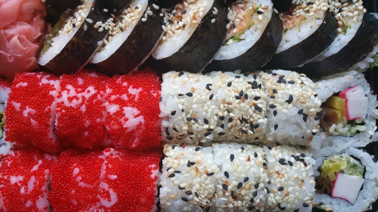 Samsung Galaxy Note4 sample photo. Sushi, rolls, food photography
