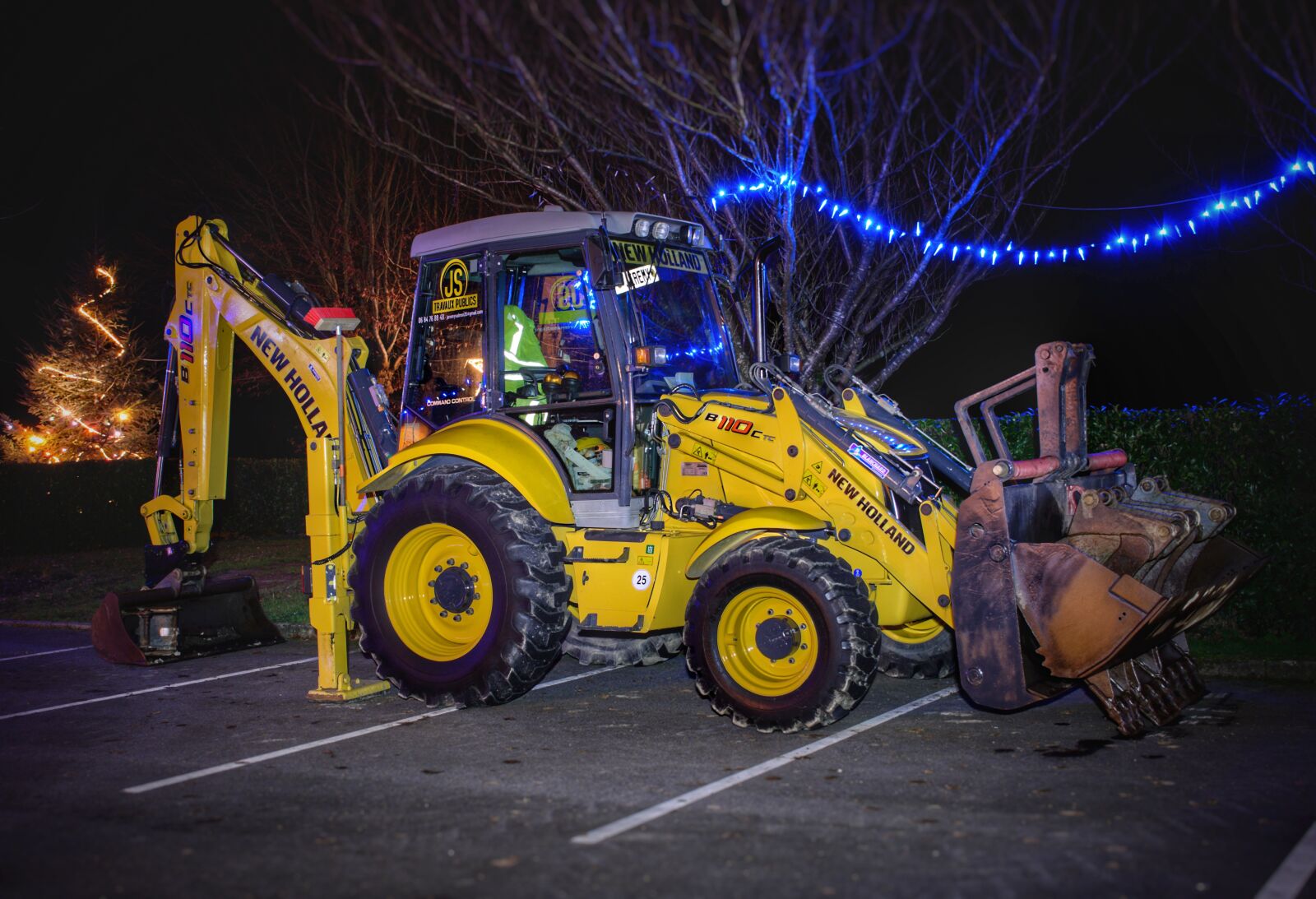 Nikon D3300 sample photo. New holland, b110c, backhoe photography