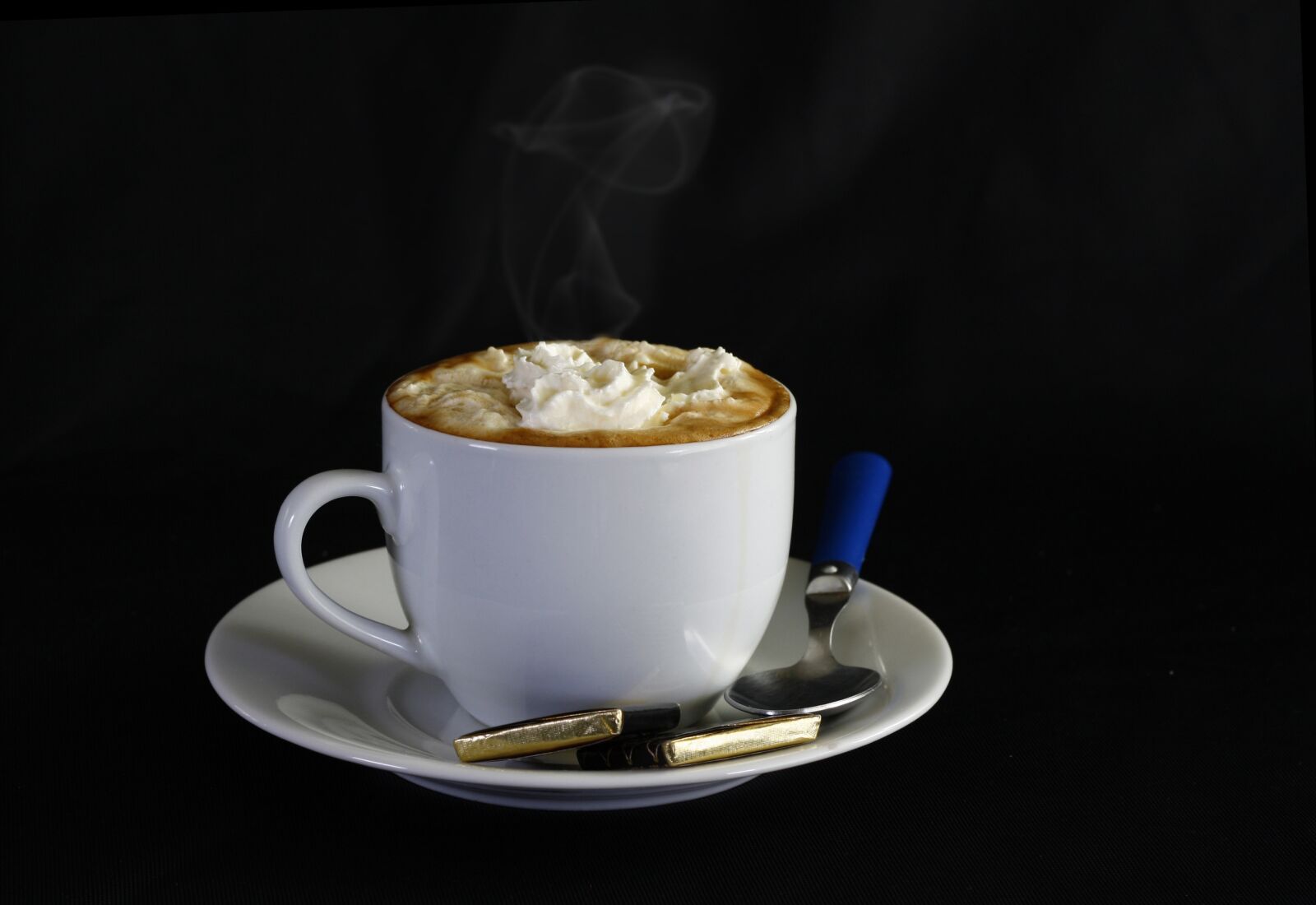 Canon EOS 1000D (EOS Digital Rebel XS / EOS Kiss F) sample photo. Coffee, shell, spoon photography