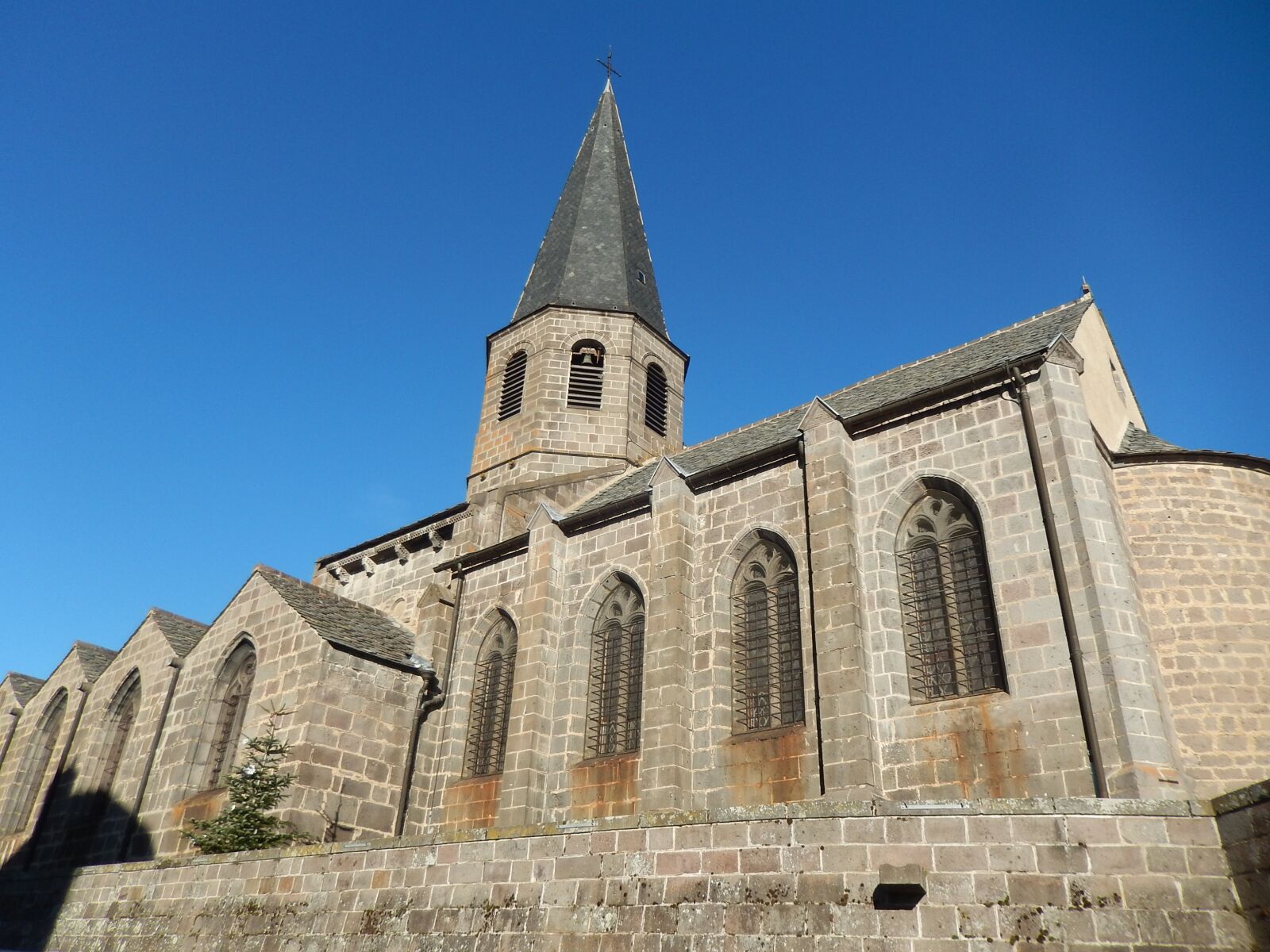 Nikon Coolpix S9500 sample photo. Church, village, auvergne photography