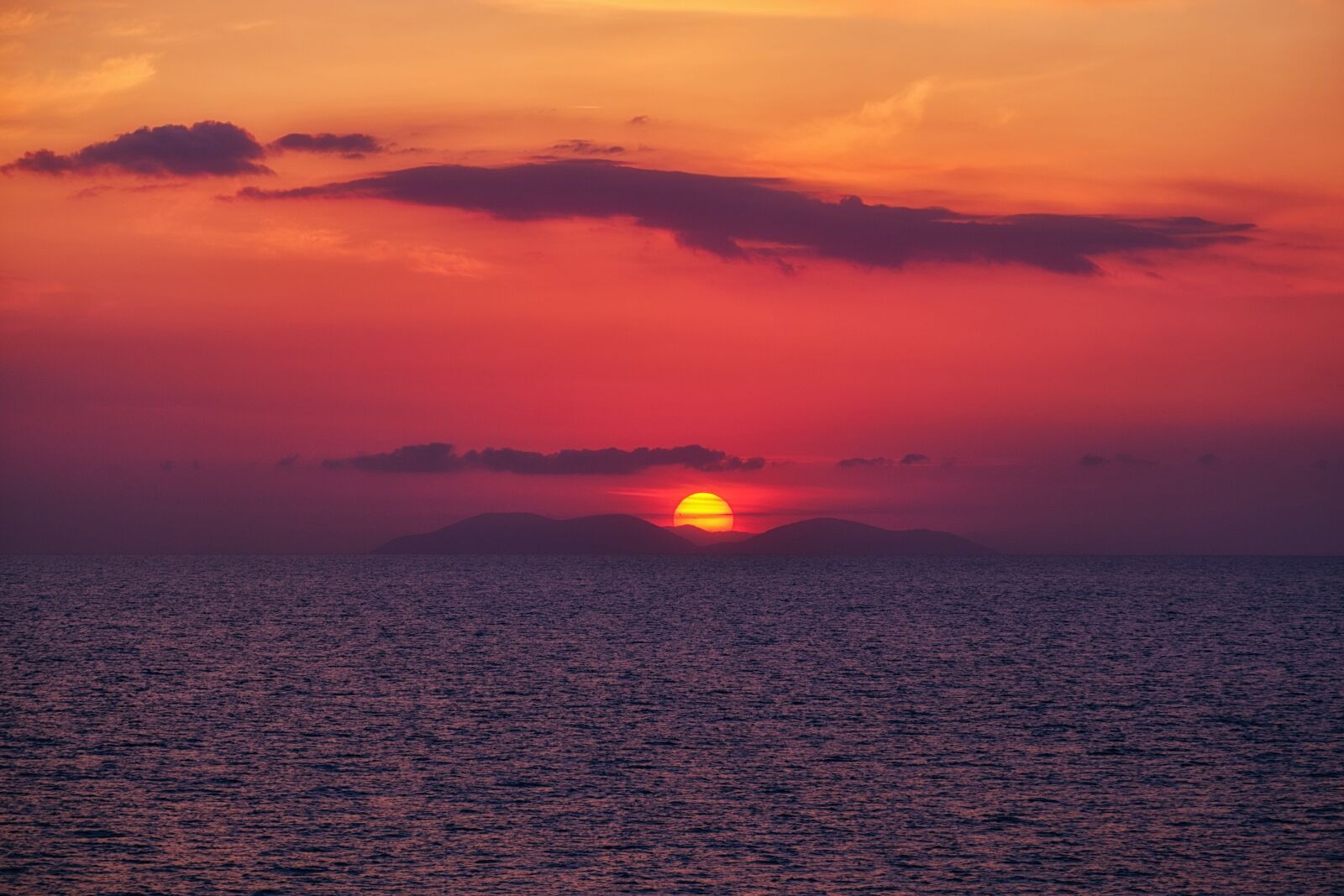 Fujifilm X-T2 + Fujifilm XF 55-200mm F3.5-4.8 R LM OIS sample photo. Sunset, sunrise, sun photography