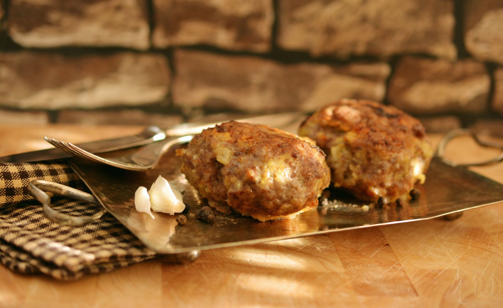 Nikon D5200 sample photo. Meatballs, coleslaw, minced ' photography