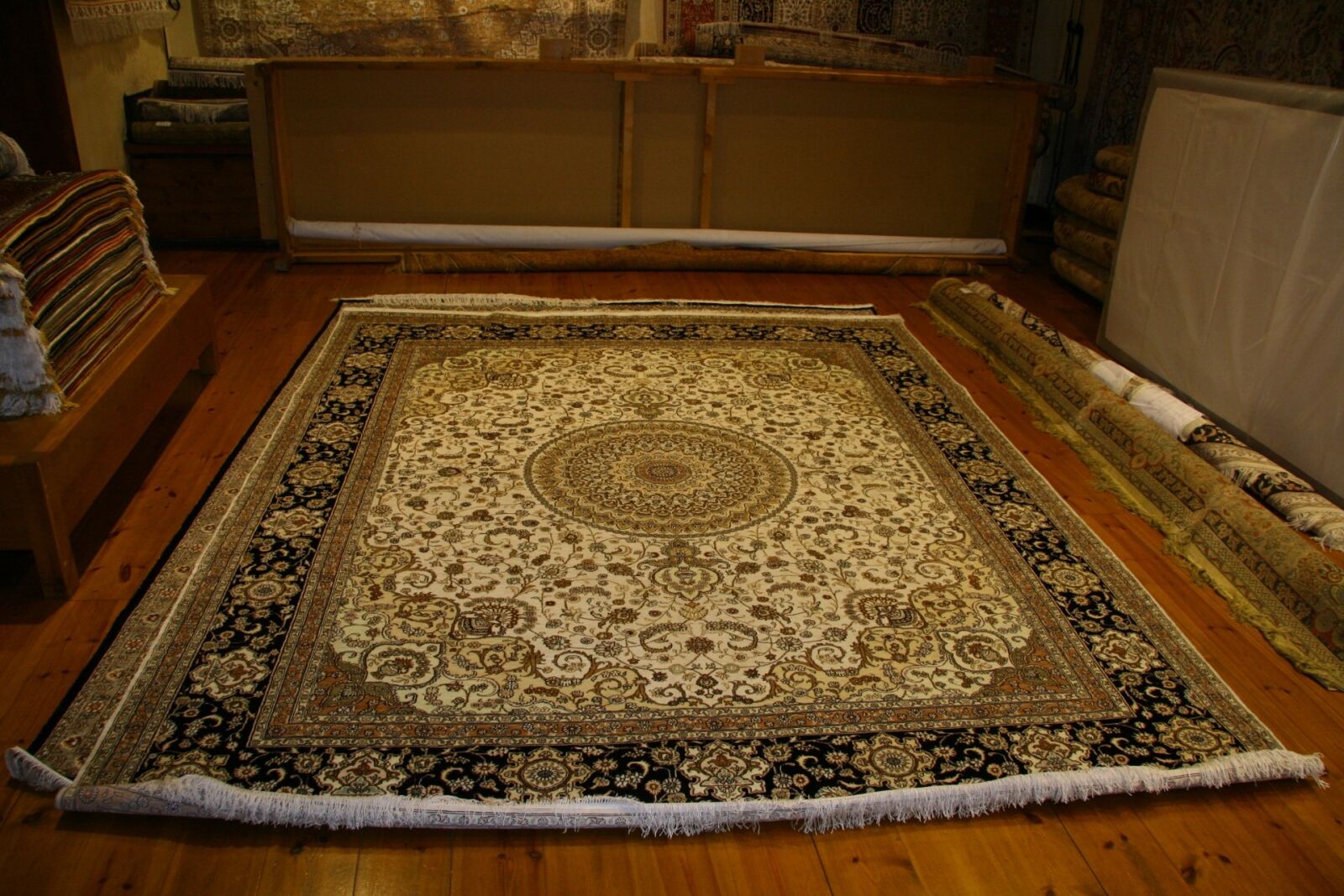 Canon EOS 400D (EOS Digital Rebel XTi / EOS Kiss Digital X) sample photo. Carpets, decor, design, floor photography