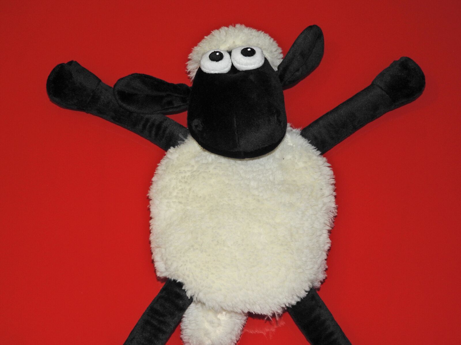 Nikon Coolpix P610 sample photo. Stuffed animal, toys, soft photography