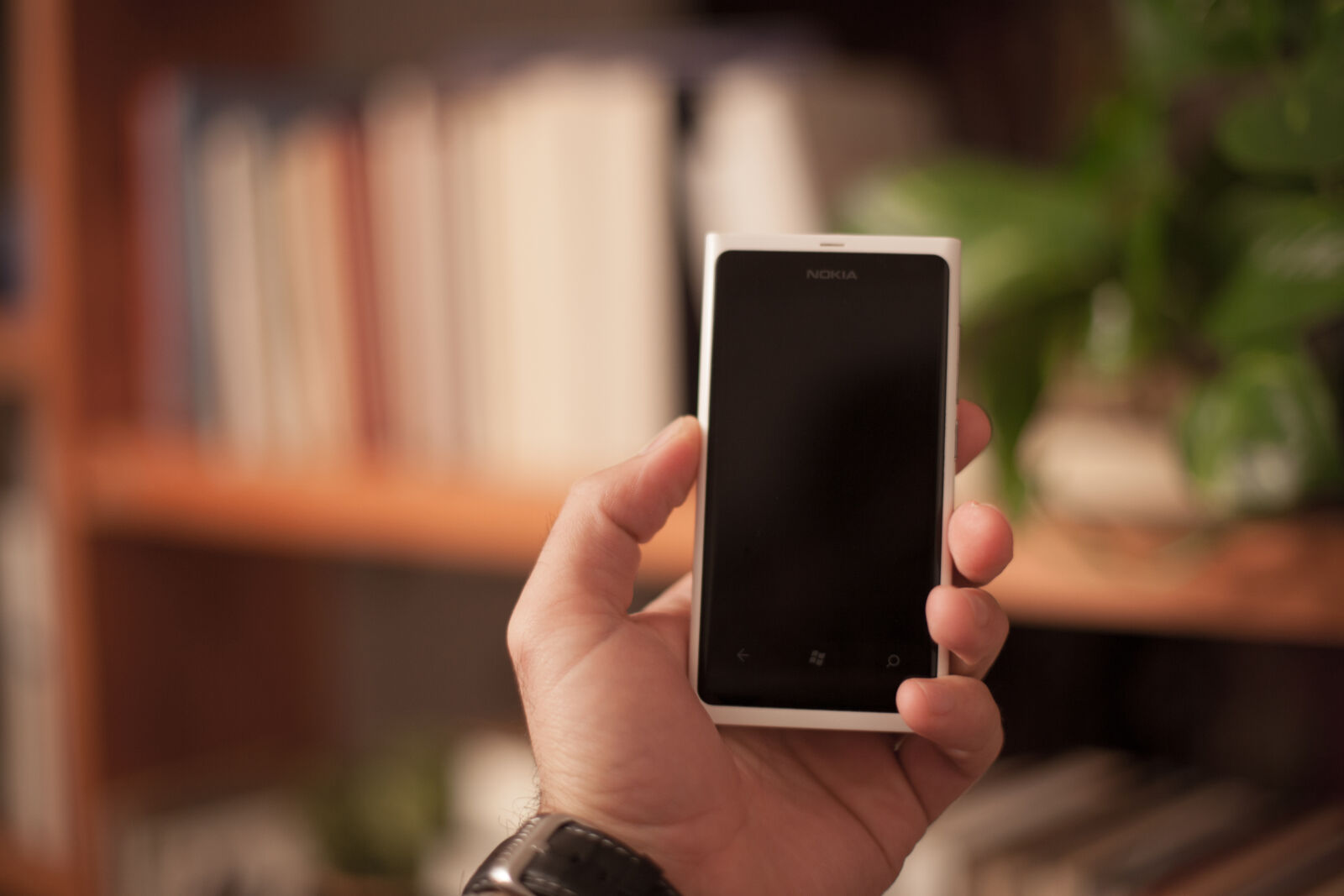 Canon EOS 5D Mark II sample photo. Device, man, mockup, nokia photography
