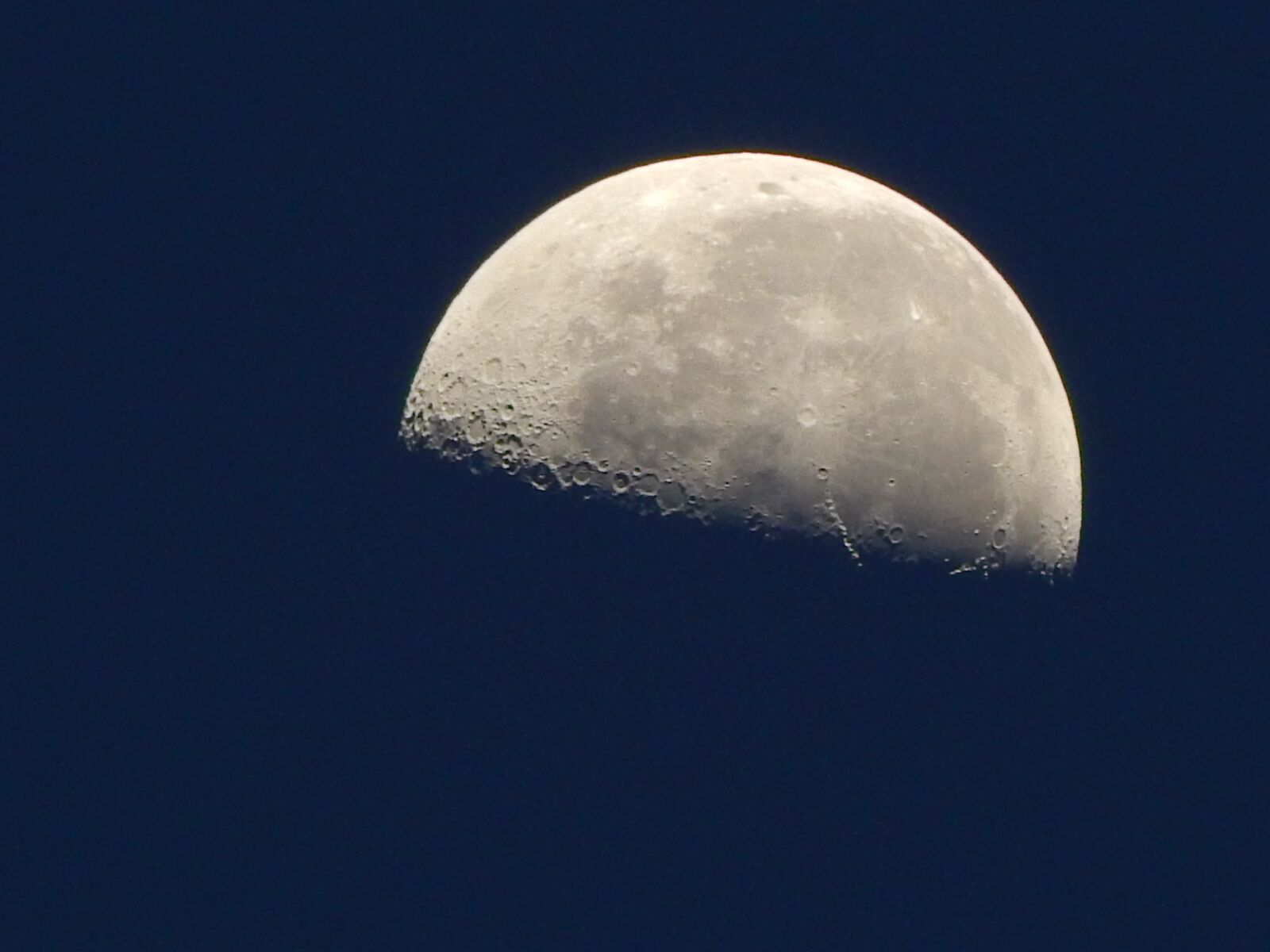Nikon Coolpix L820 sample photo. Waning, moonlight, ceu photography