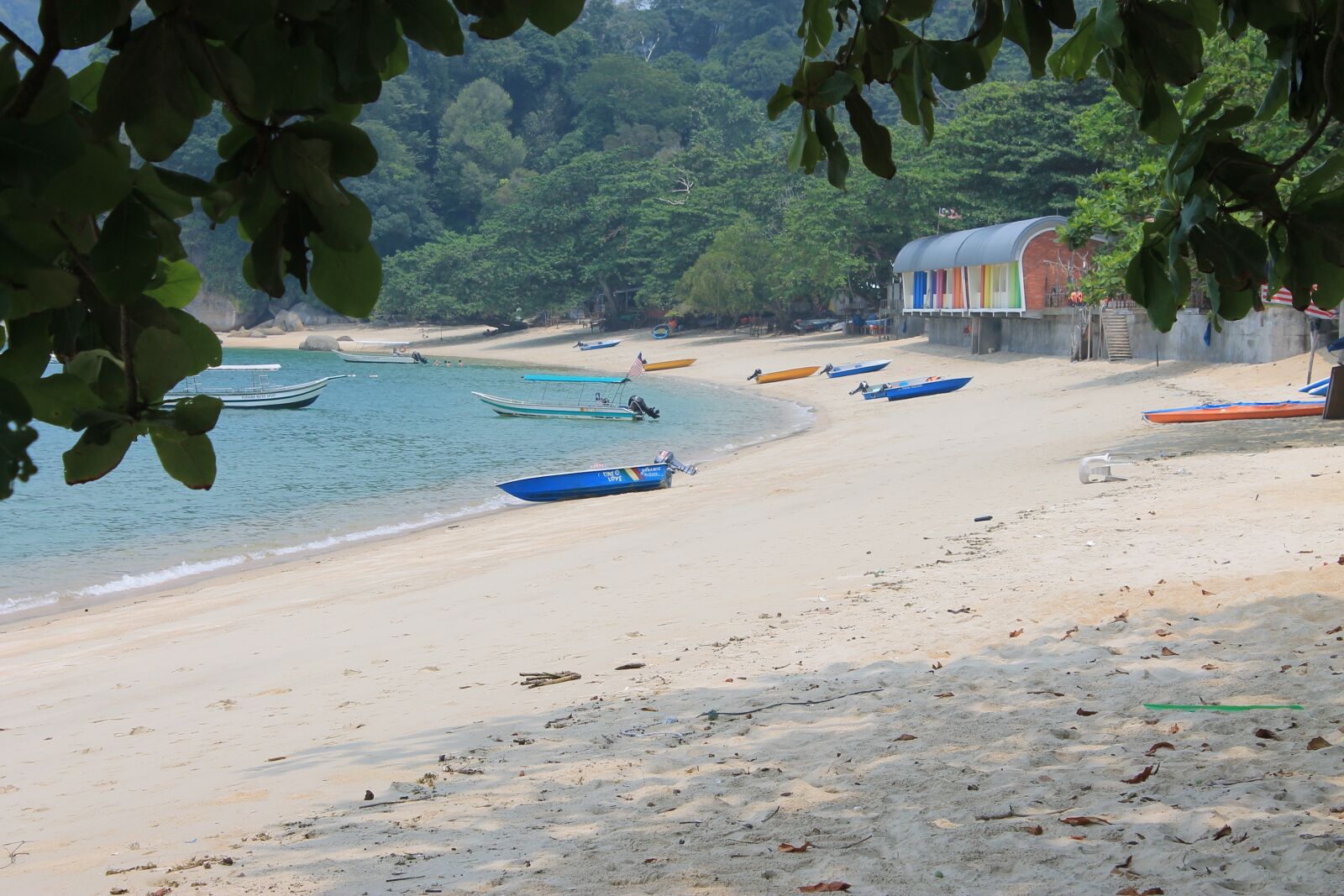 Canon EOS 1100D (EOS Rebel T3 / EOS Kiss X50) sample photo. Beach, sea, boat photography