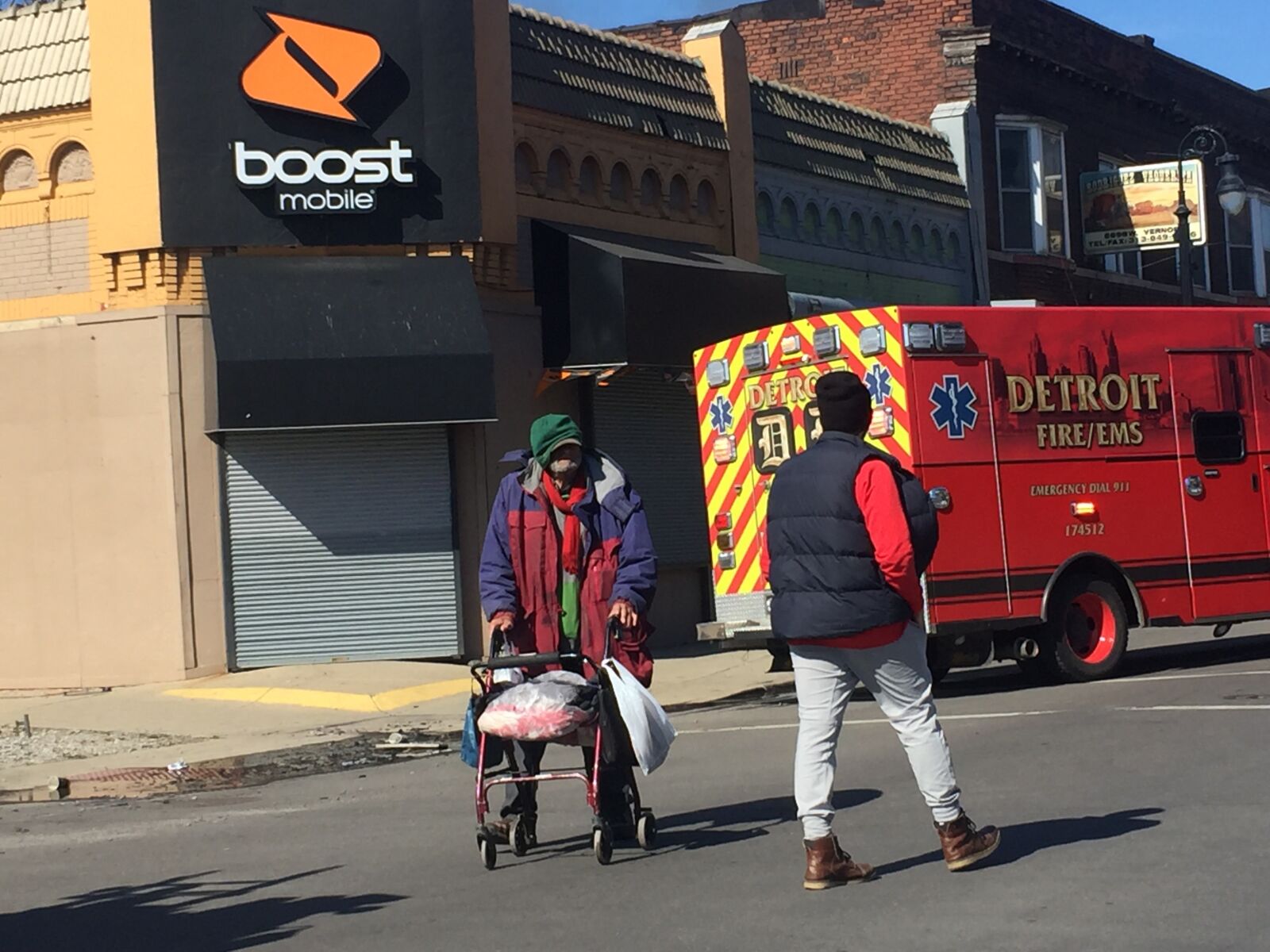 iPhone 6 back camera 4.15mm f/2.2 sample photo. Homeless, ems, cell phone photography