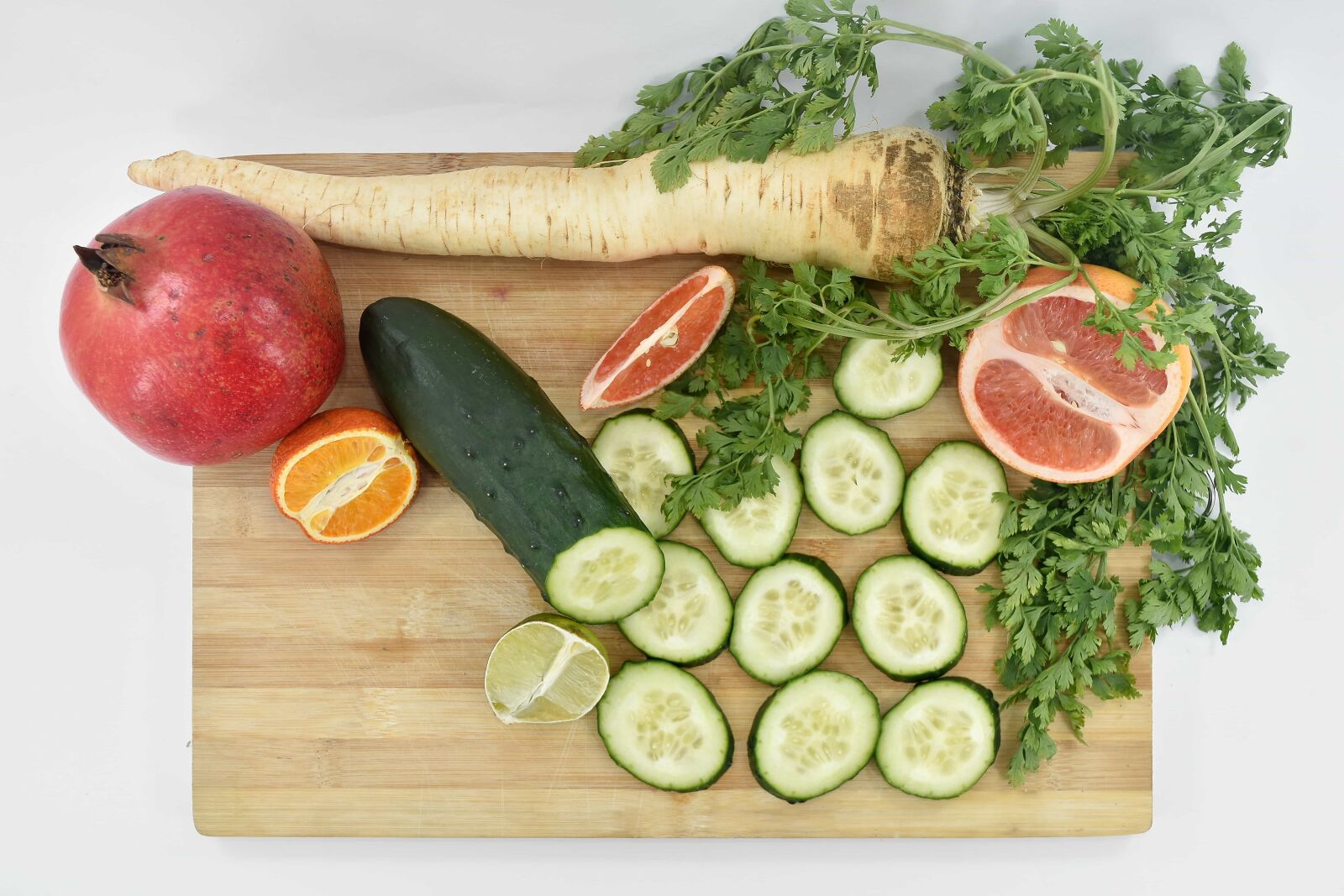 Nikon D5500 sample photo. Cucumber, grapefruit, mandarin, parsley photography