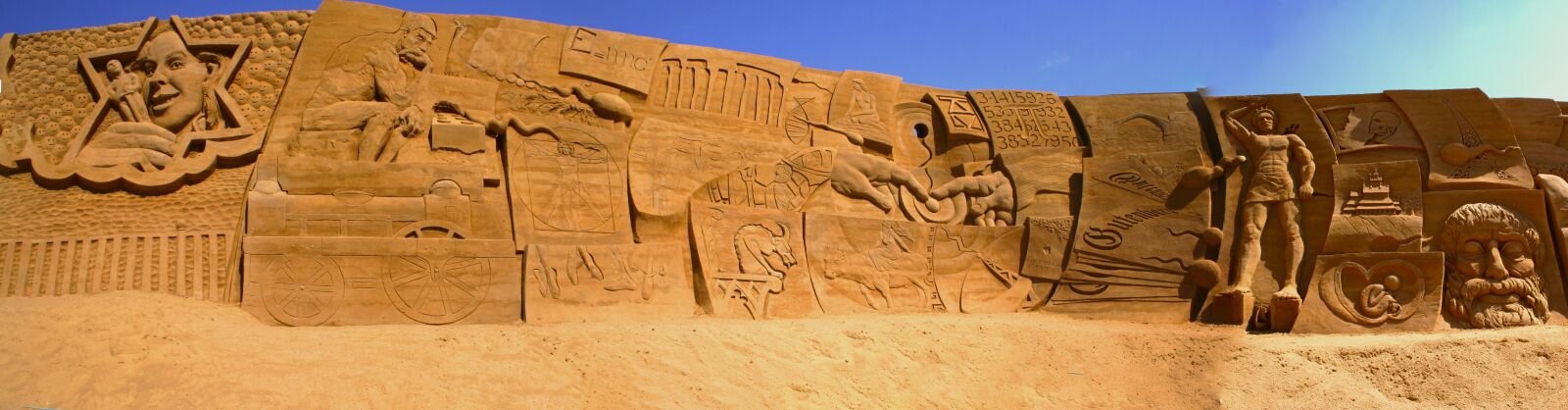Canon EOS 350D (EOS Digital Rebel XT / EOS Kiss Digital N) sample photo. Sand sculpture, panoramic, sand photography