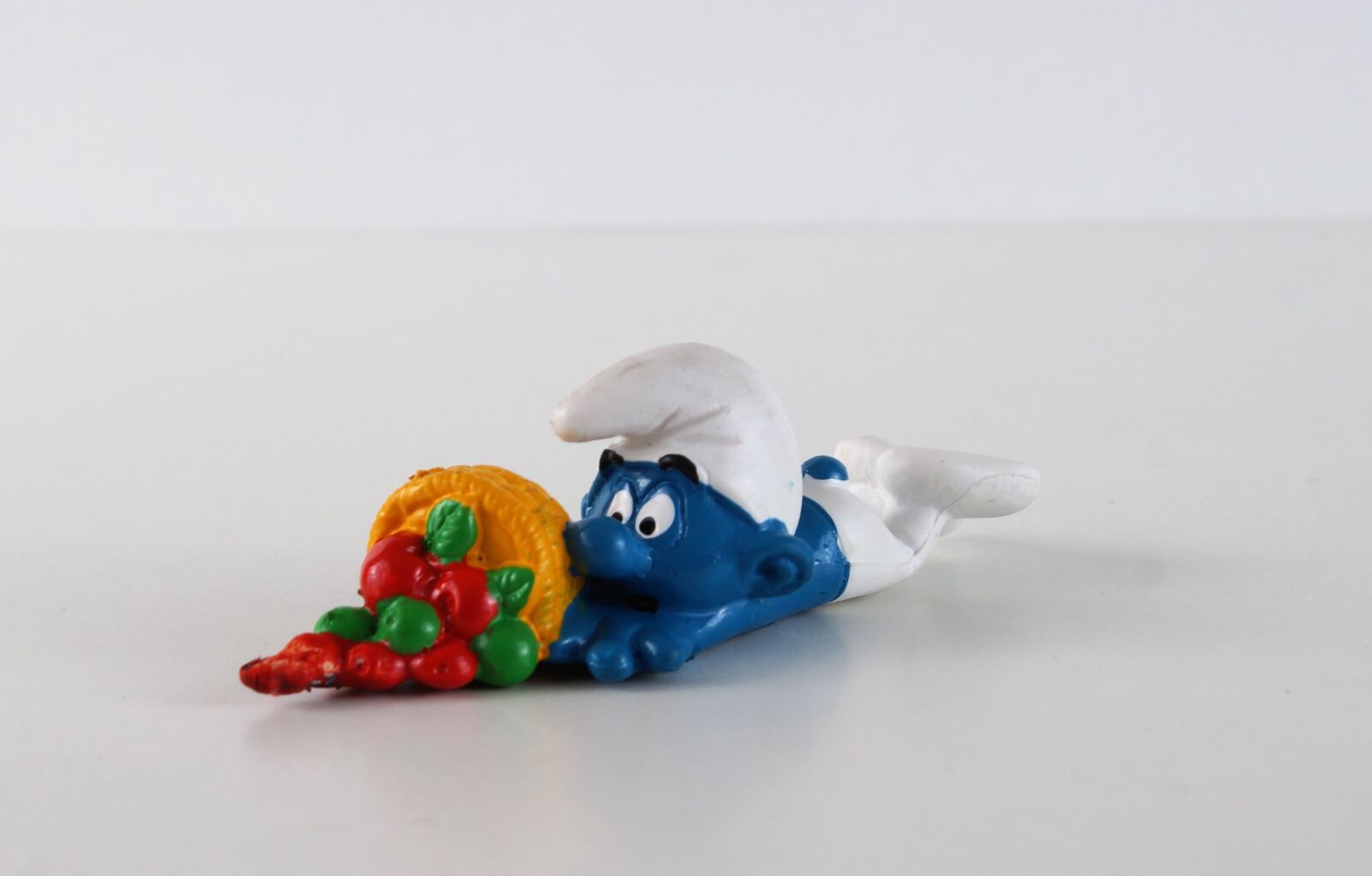 Sony DT 18-70mm F3.5-5.6 sample photo. Smurf, smurfs, stumbling schlumpf photography