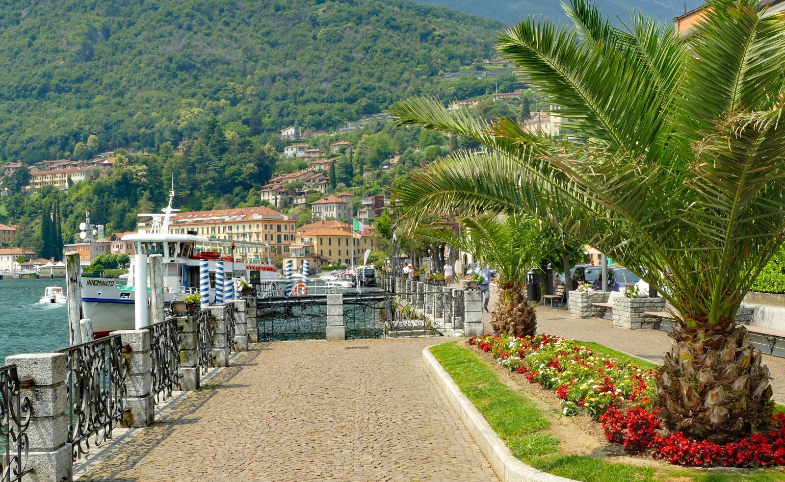 Panasonic Lumix DMC-FZ1000 sample photo. Italy, lake como, menaggio photography