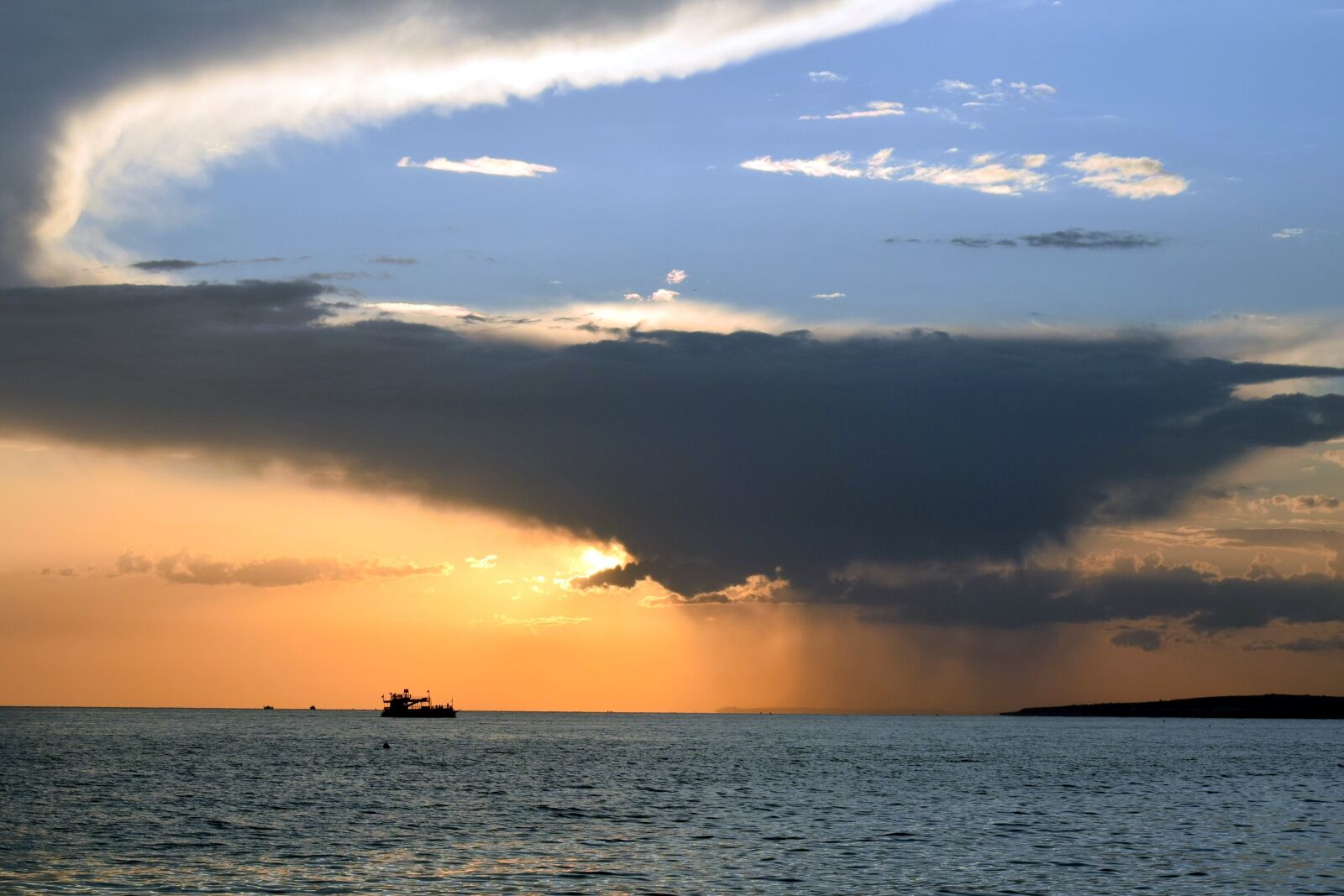 Nikon D3300 sample photo. Sunset, sea, sky photography