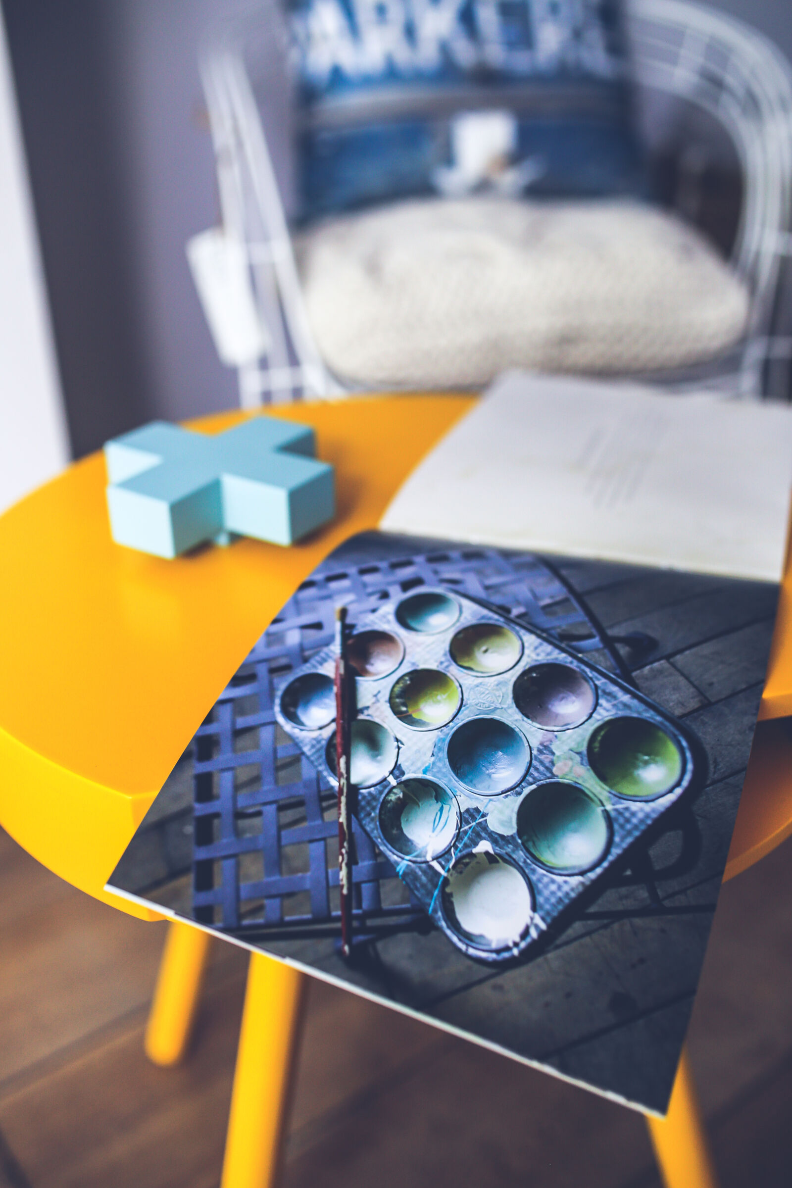 Canon EOS 6D + Sigma 35mm F1.4 DG HSM Art sample photo. Paint, palette photography