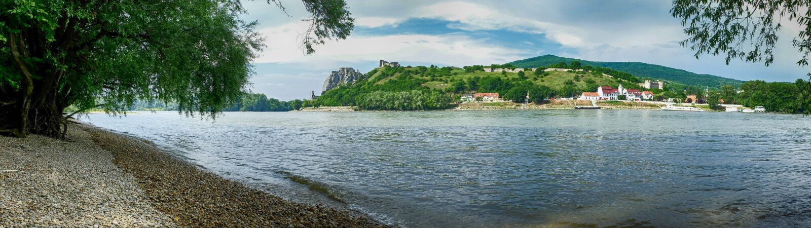 Fujifilm X20 sample photo. Devin, austria, the danube photography