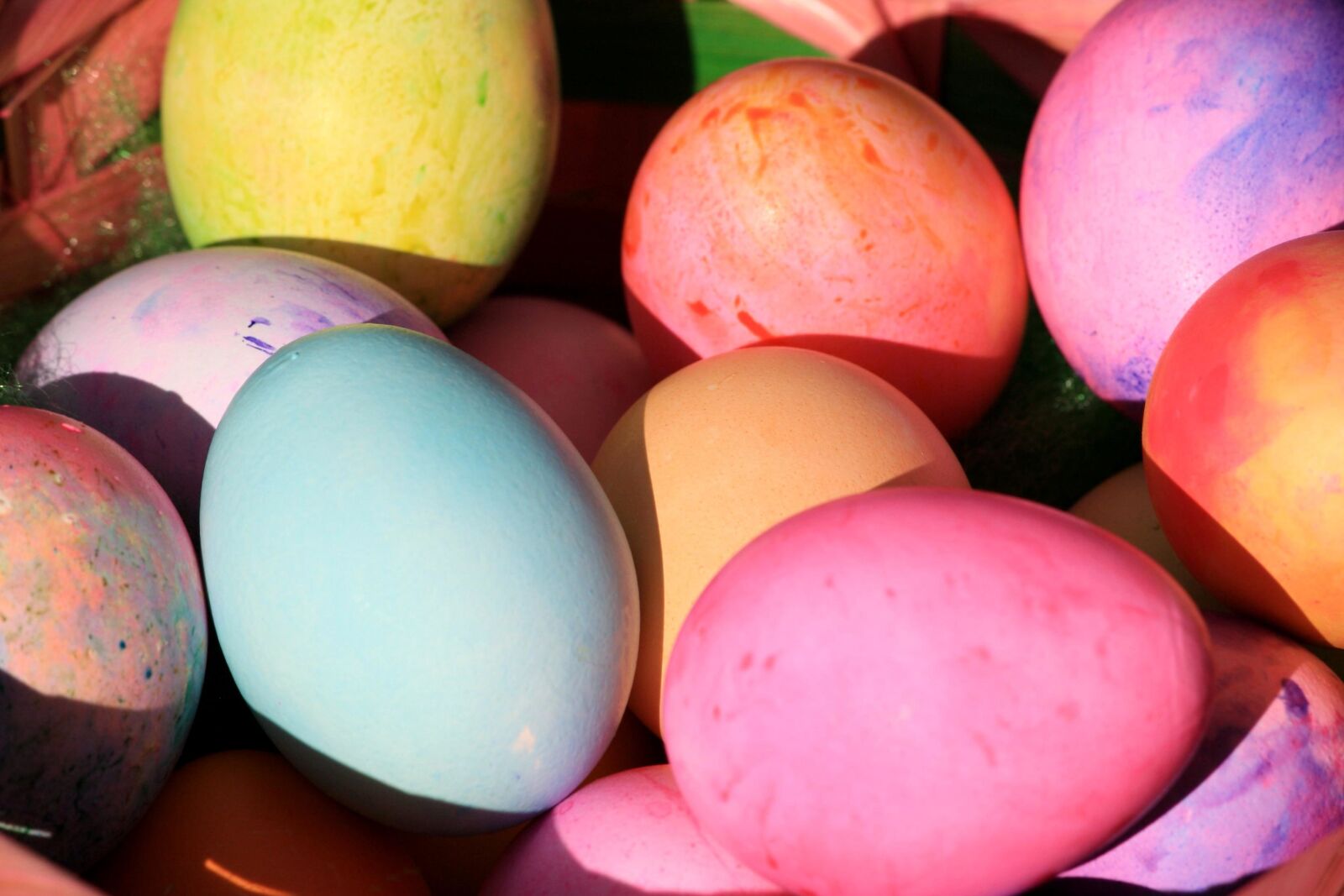 f/4-5.6 IS II sample photo. Easter eggs, close up photography