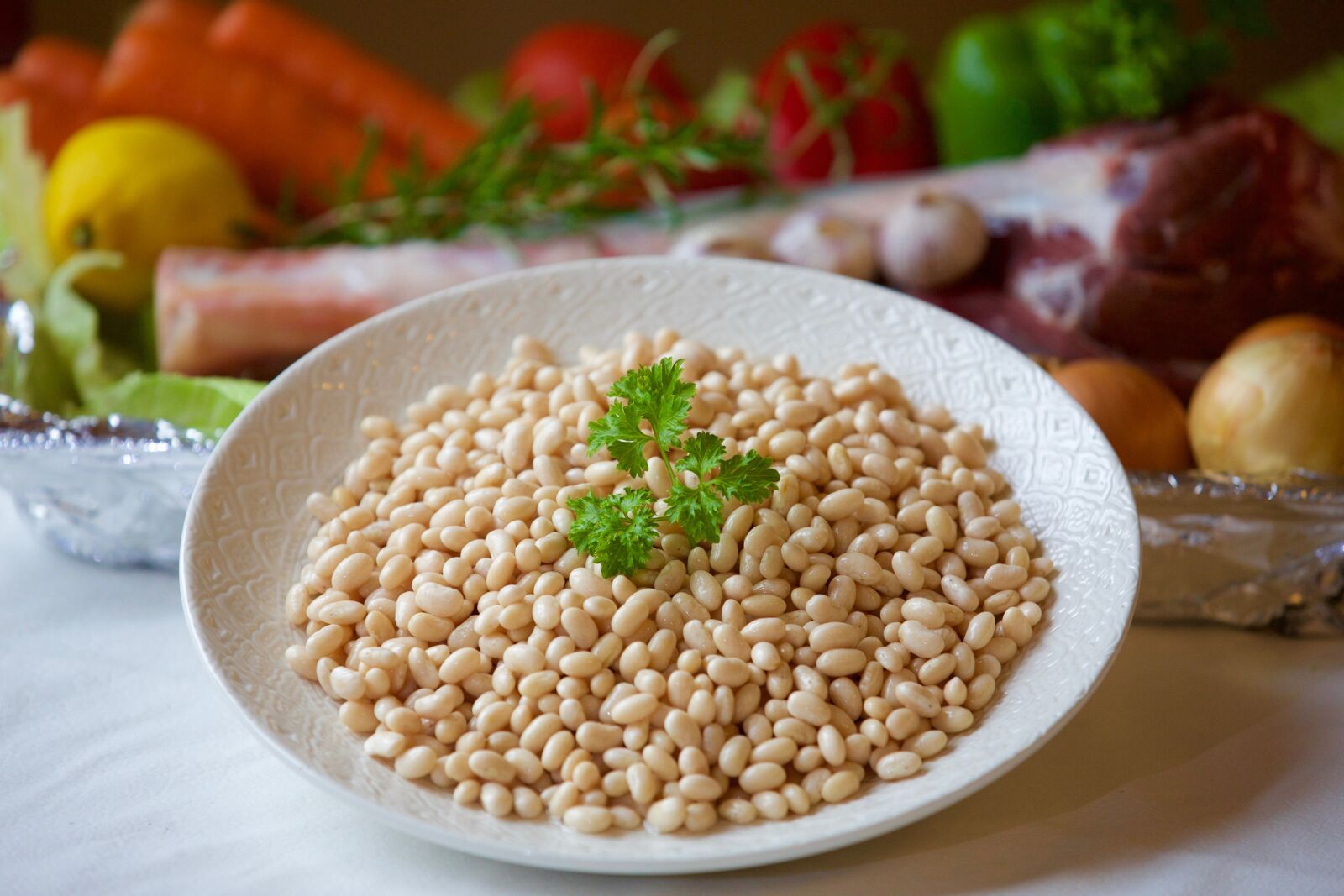 Canon EOS 5D Mark III sample photo. White kidney bean, vegetable photography