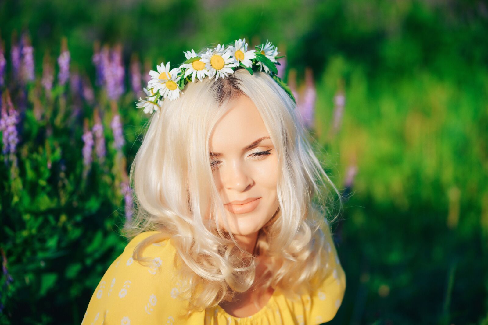 Nikon D800 sample photo. Girl, wreath, flowers photography