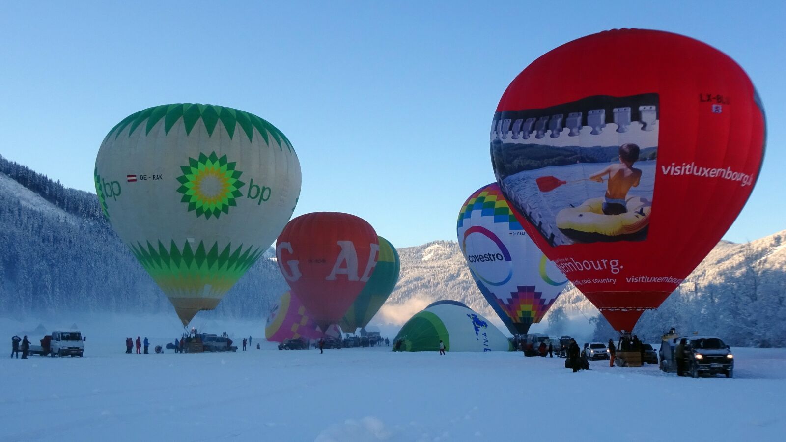 Sony Cyber-shot DSC-WX350 sample photo. Balloon, landscape, freedom photography