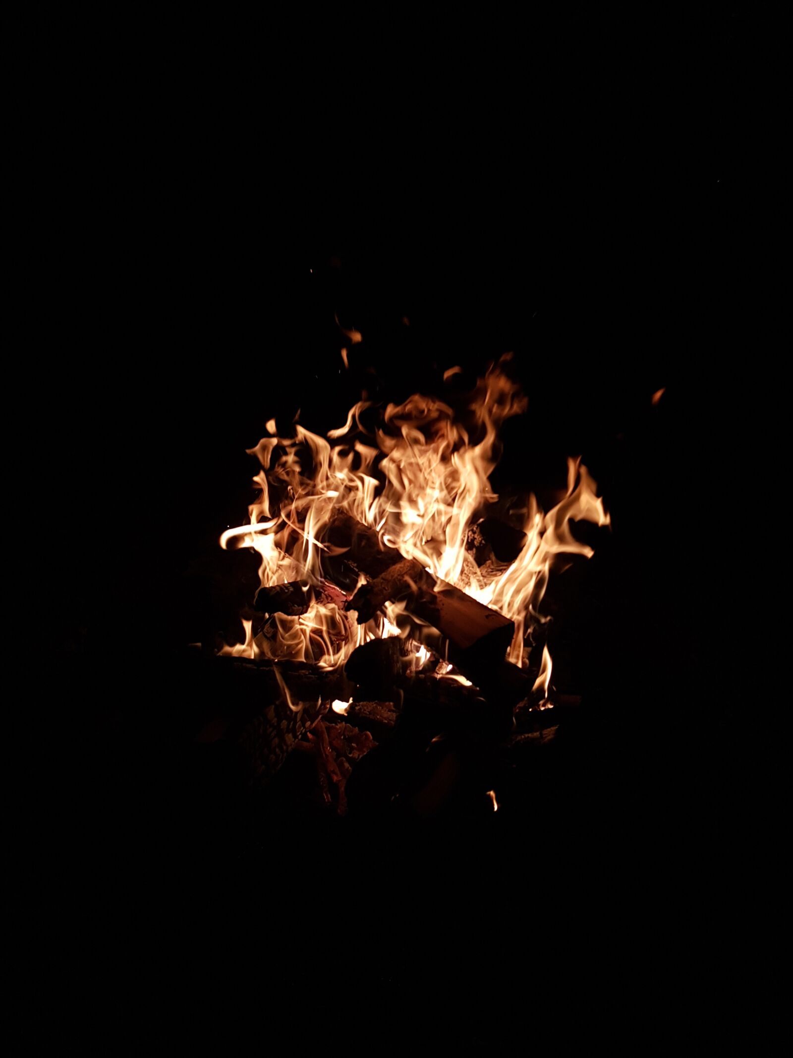 Samsung Galaxy S8 sample photo. Fire, campfire, flame photography
