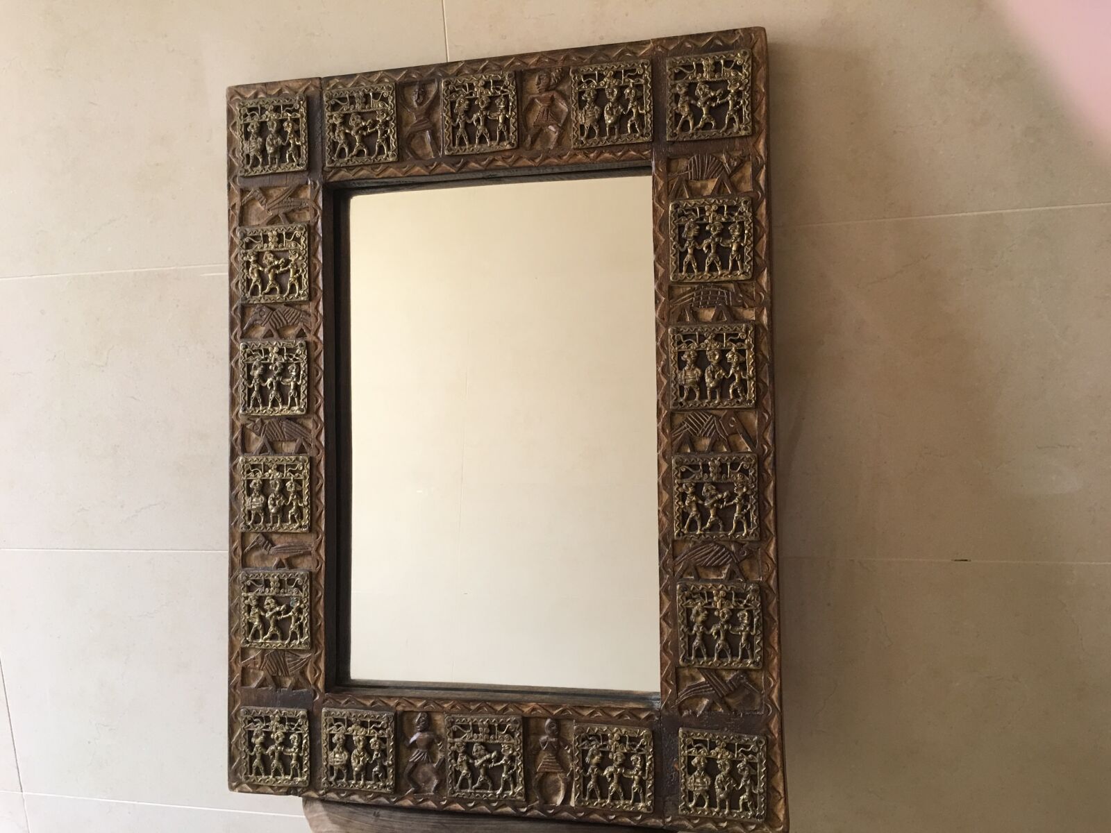 iPhone 6s Plus back camera 4.15mm f/2.2 sample photo. Mirror, wall, aztec photography