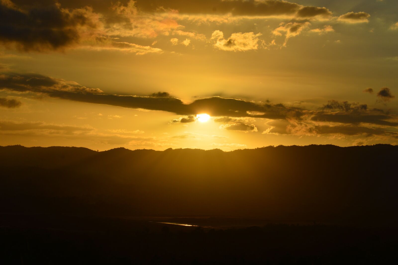 Nikon D3200 sample photo. Sunset, bright, orange photography