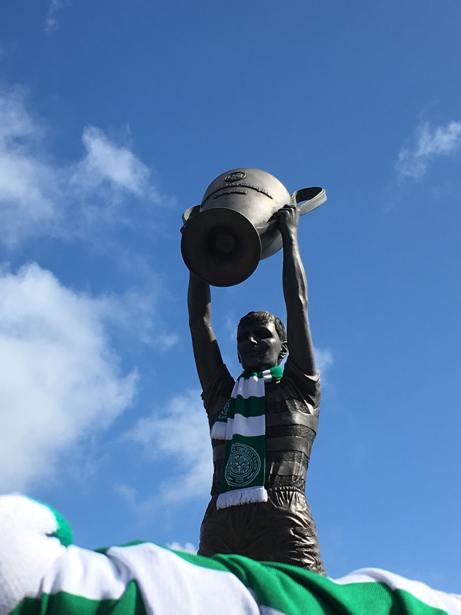 iPhone SE back camera 4.15mm f/2.2 sample photo. Celtic, billy, legend photography