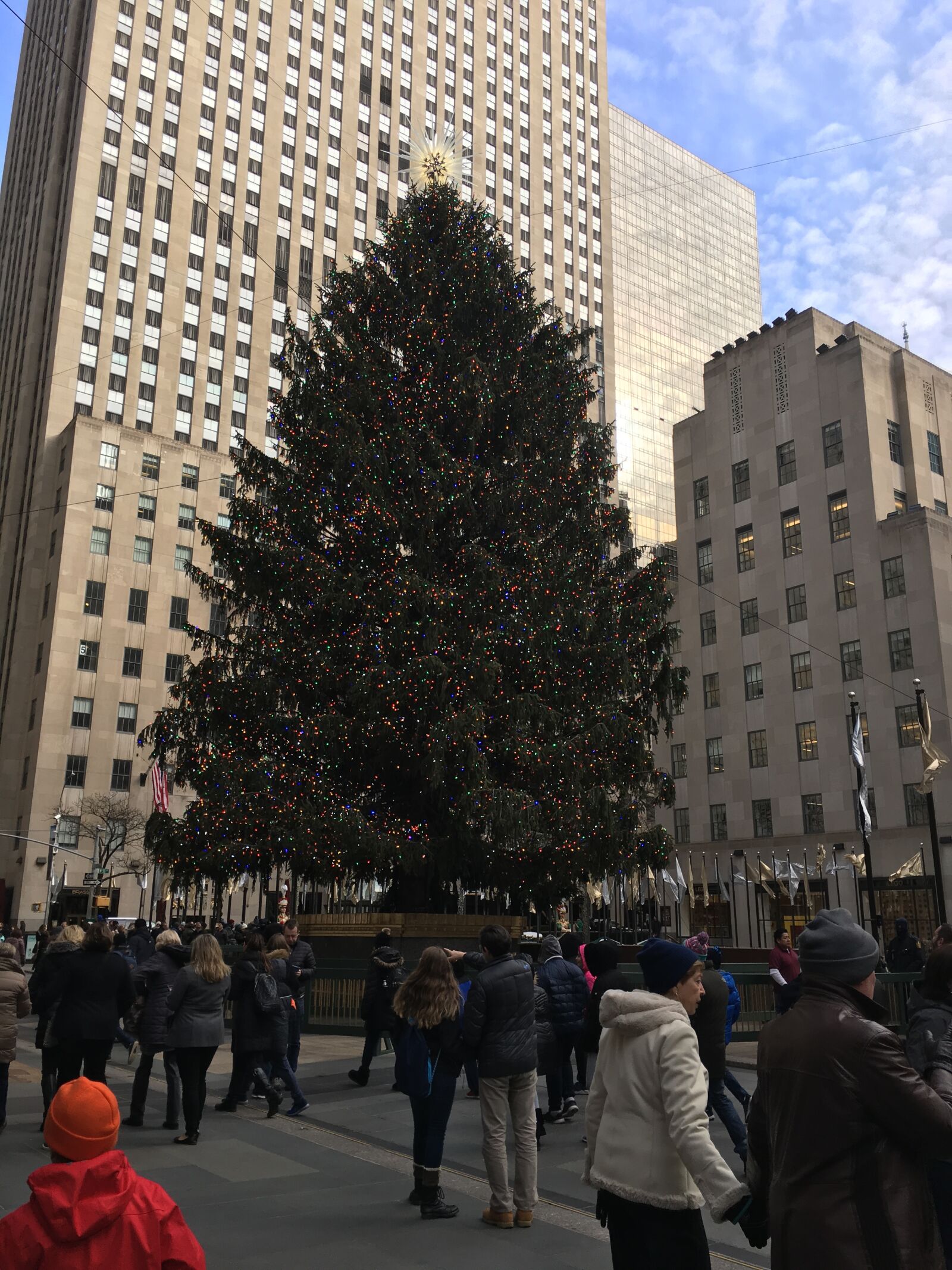 iPhone 6s Plus back camera 4.15mm f/2.2 sample photo. Times, square, new photography