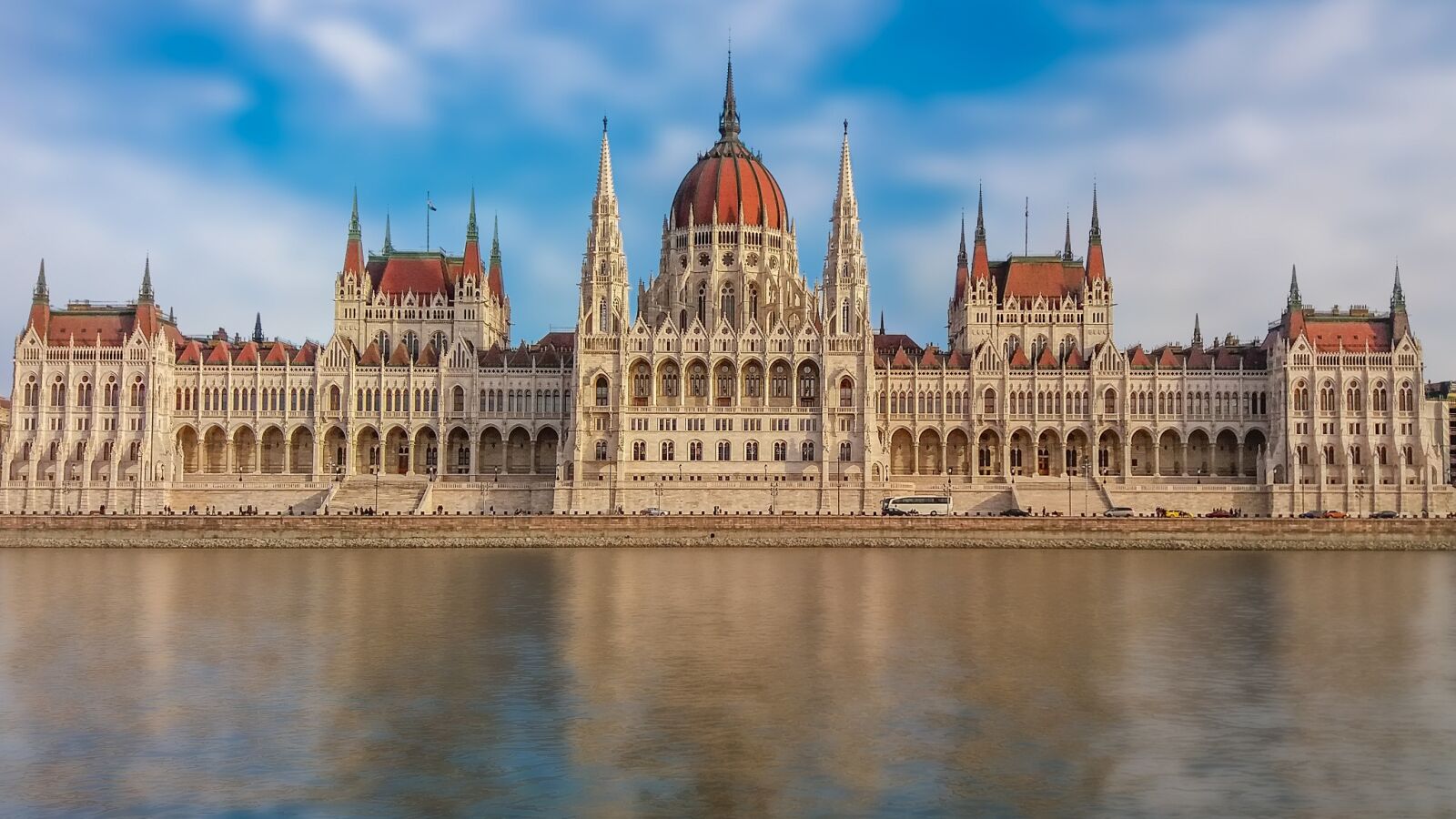 Samsung Galaxy J5 sample photo. Budapest, hungary, capital of photography