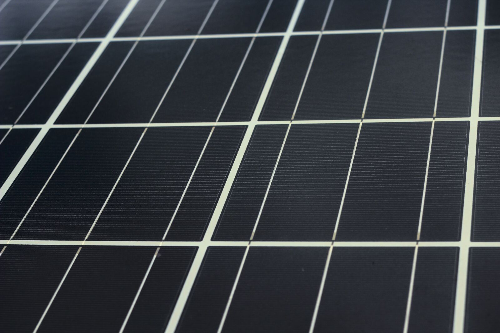 Canon EOS 600D (Rebel EOS T3i / EOS Kiss X5) sample photo. Solar cells, energy, solar photography