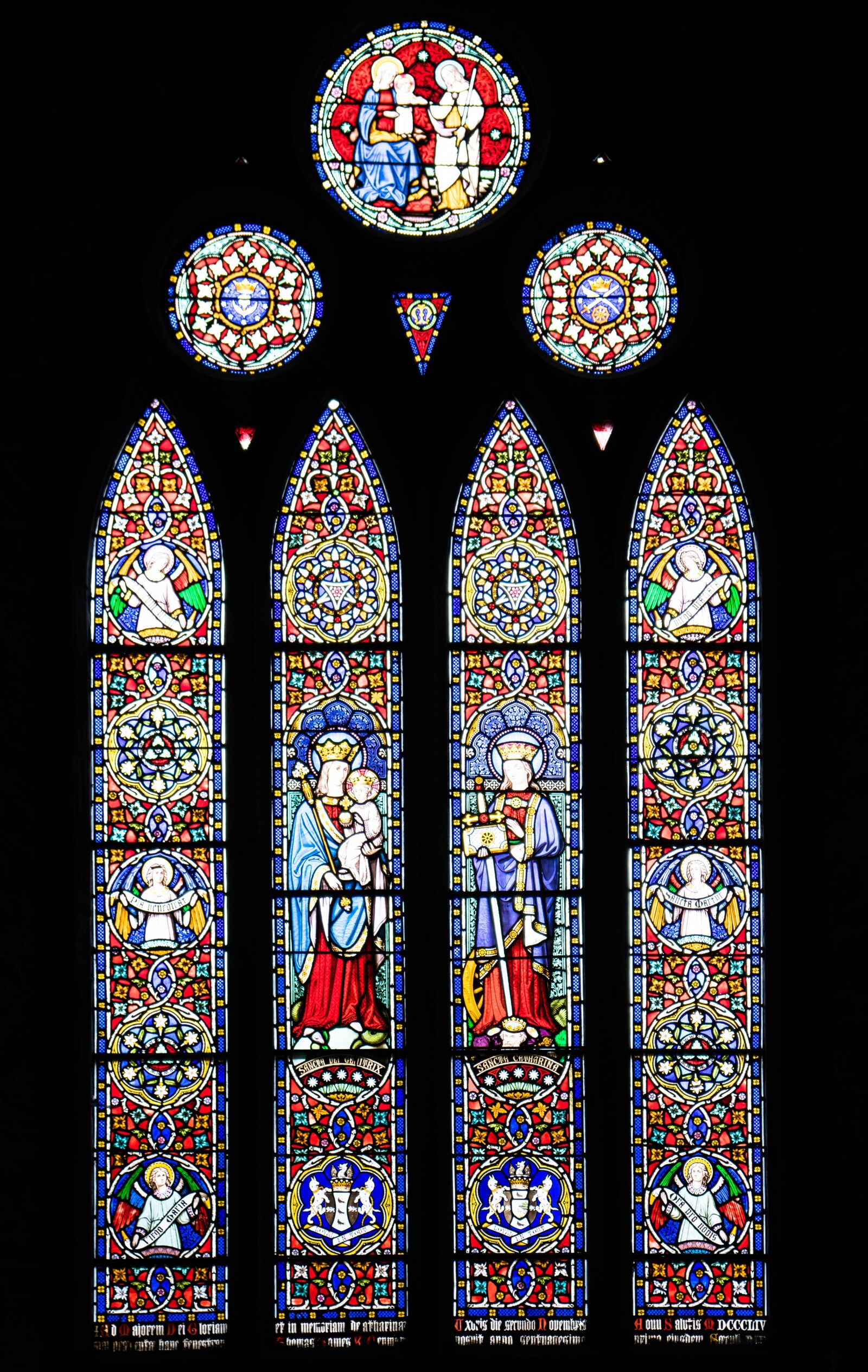 Sony a6500 + Sony Vario-Tessar T* E 16-70mm F4 ZA OSS sample photo. Vitrage, stained glass, church photography