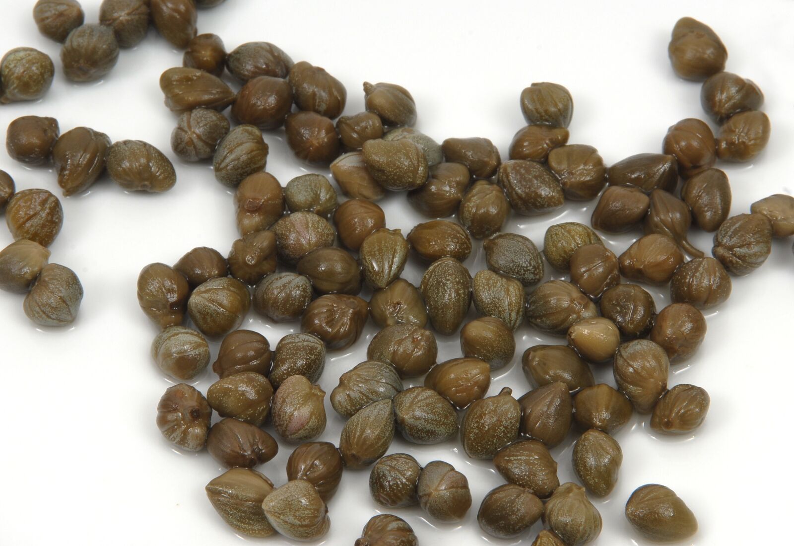 Nikon D200 sample photo. Capers, vegetable, dressing photography
