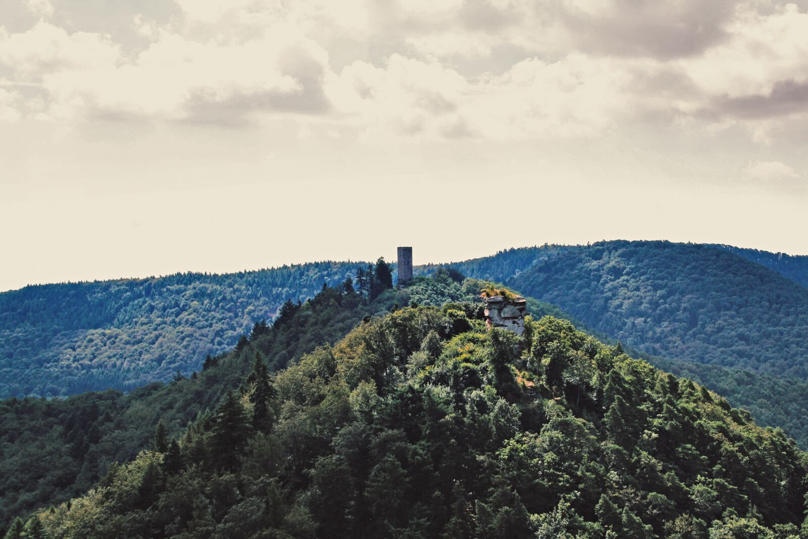 Canon EOS 1000D (EOS Digital Rebel XS / EOS Kiss F) sample photo. Industry rock, annweiler, palatinate photography