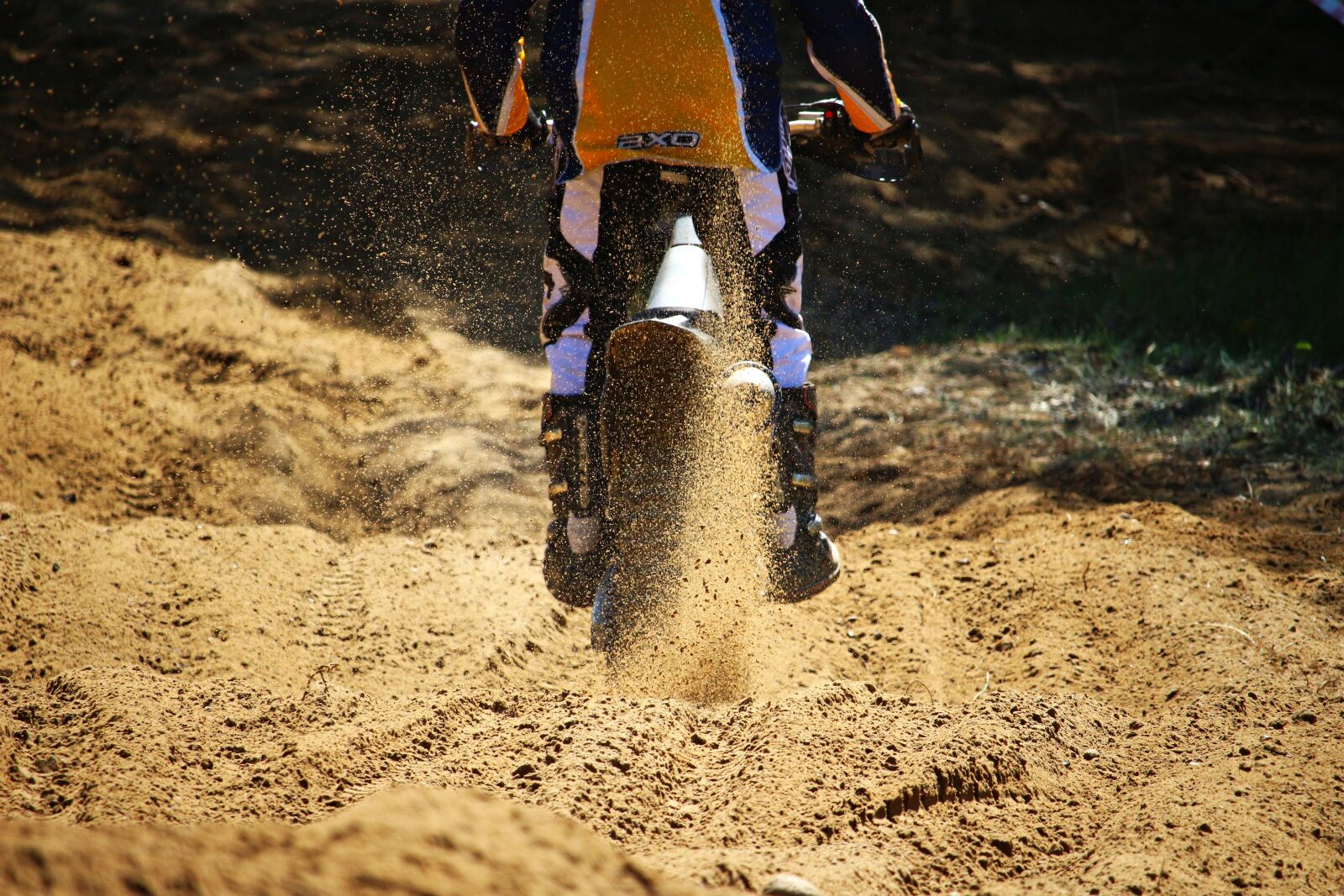 Canon EOS 100D (EOS Rebel SL1 / EOS Kiss X7) sample photo. Motocross, enduro, motocross ride photography