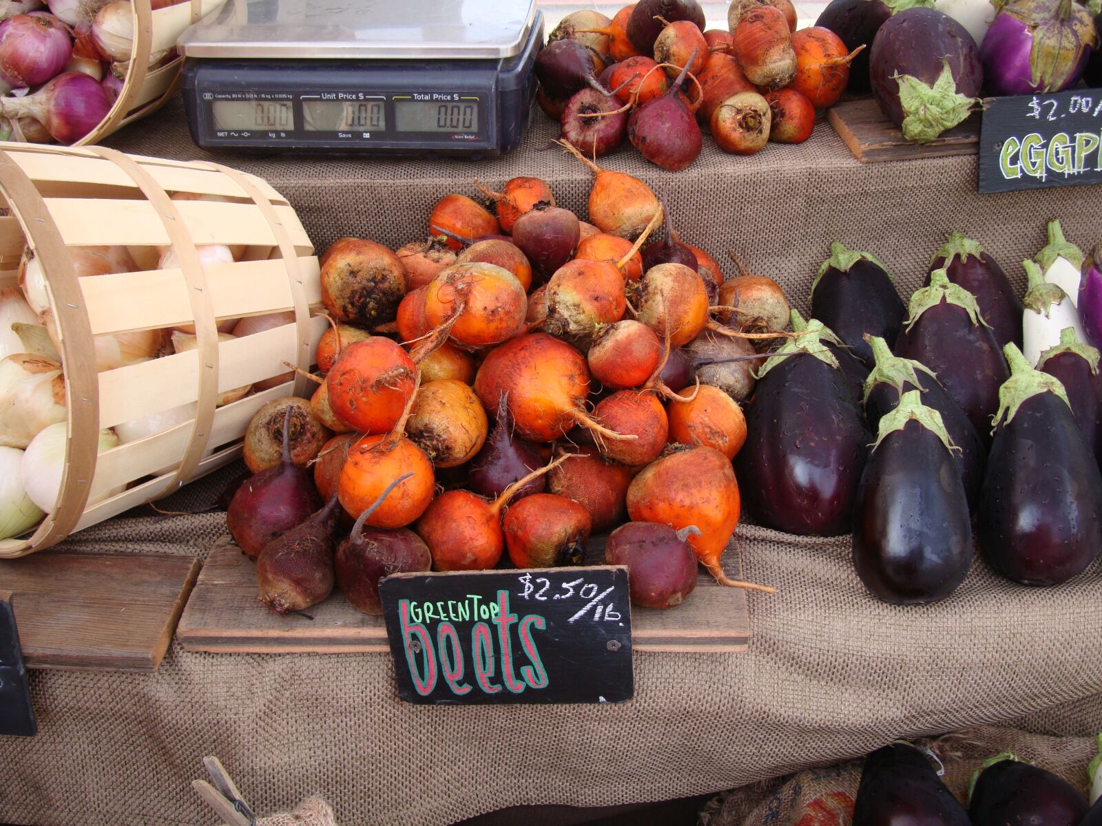 Sony Cyber-shot DSC-W300 sample photo. Beets, eggplants, onions photography