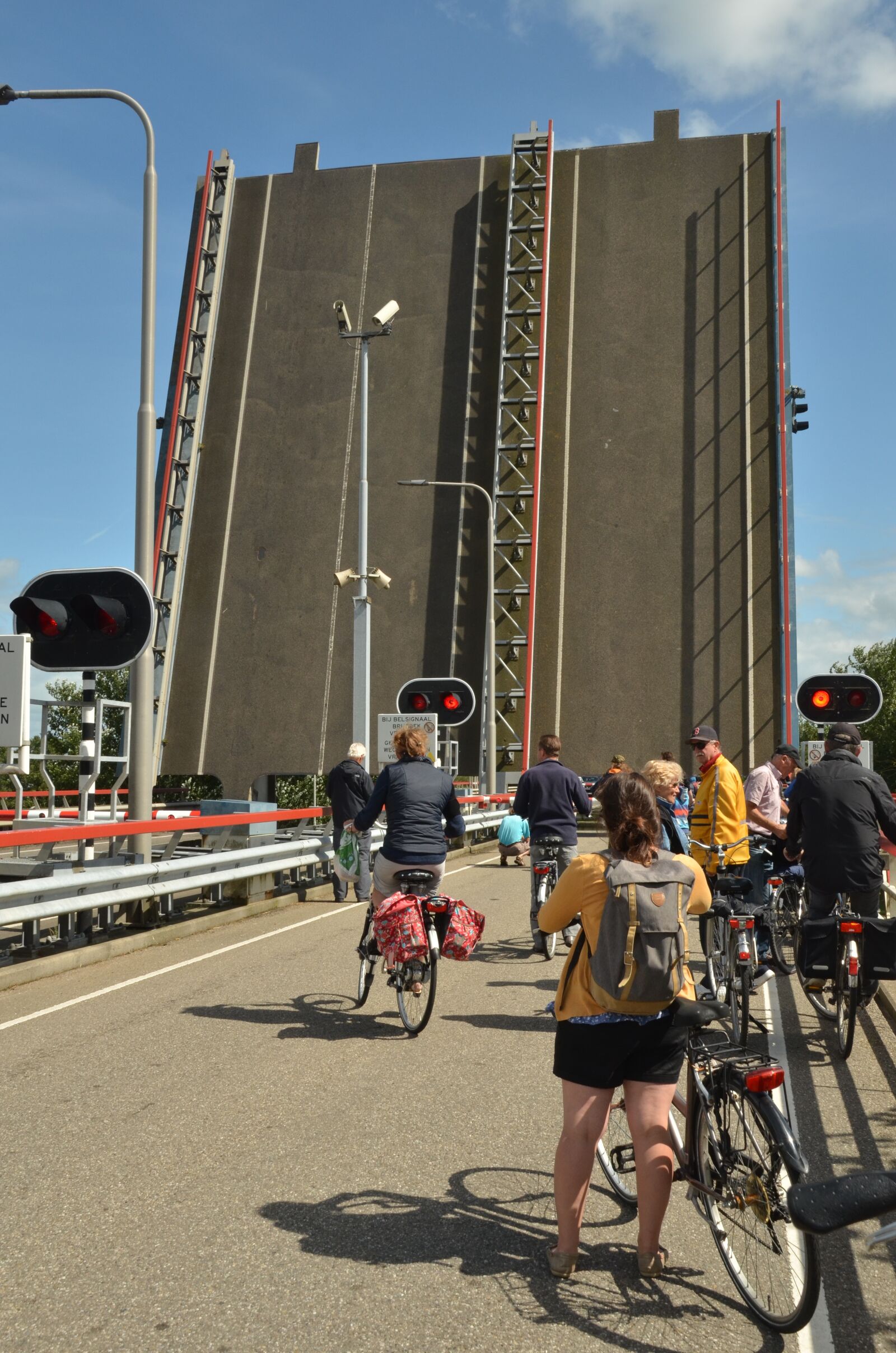 Nikon D7000 sample photo. Bridge, drawbridge, shipping photography