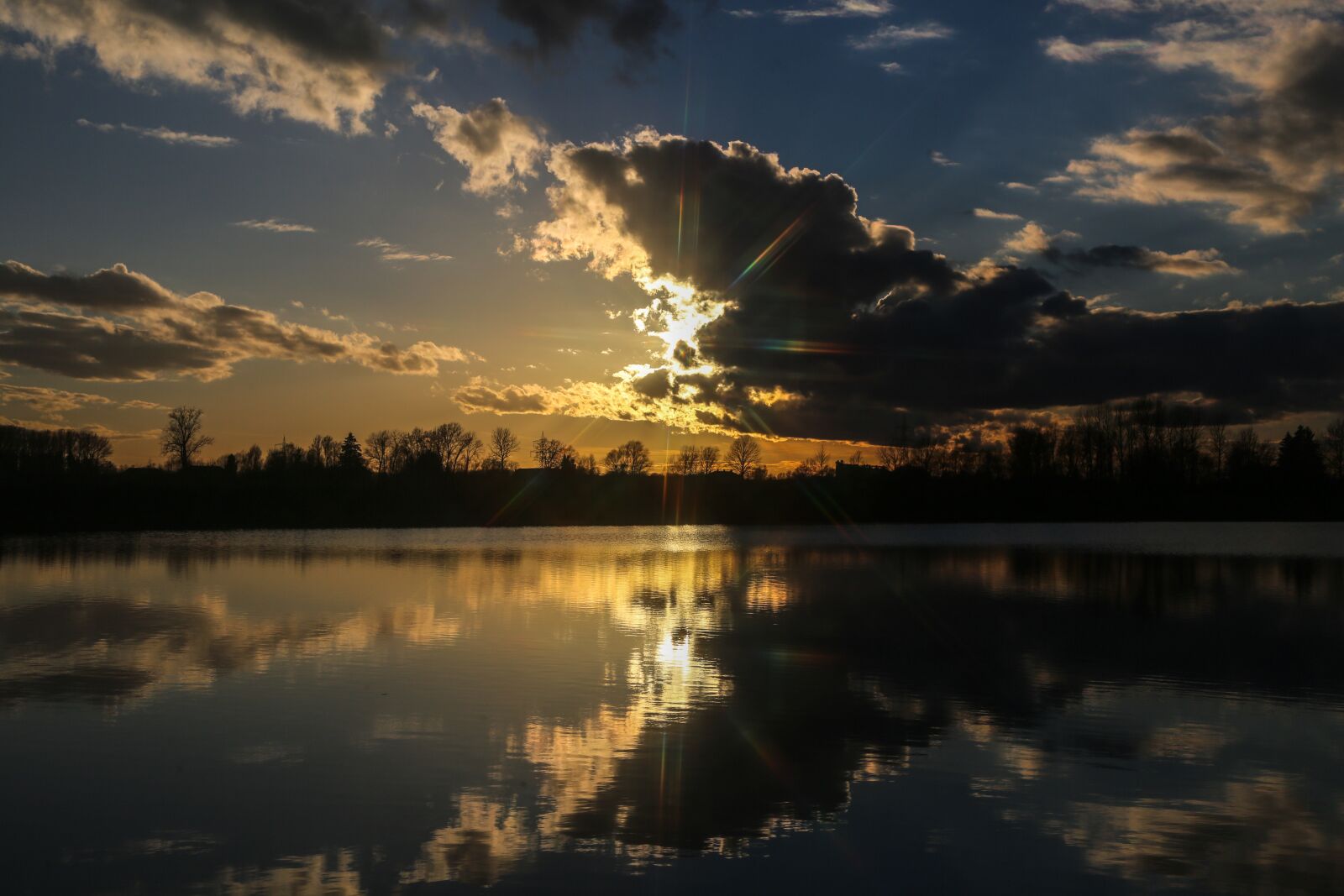 Canon EF 24-105mm F4L IS USM sample photo. Evening, lake, sunset photography