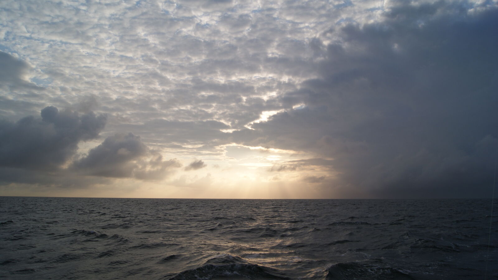 Sony Alpha DSLR-A230 sample photo. Cloud, ocean, rain, sea photography