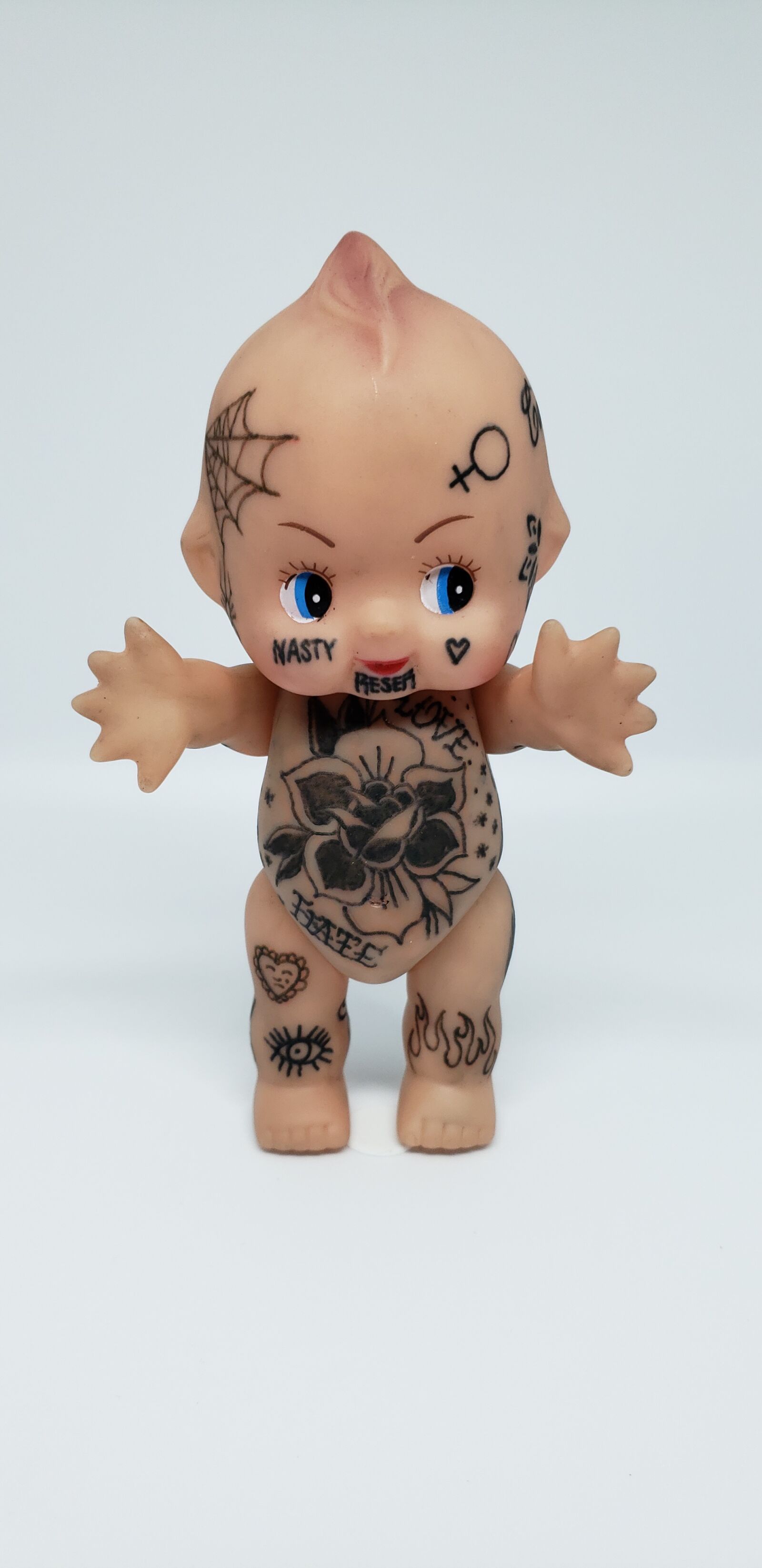 Samsung Galaxy S9 sample photo. Kewpie, tatto, baby photography
