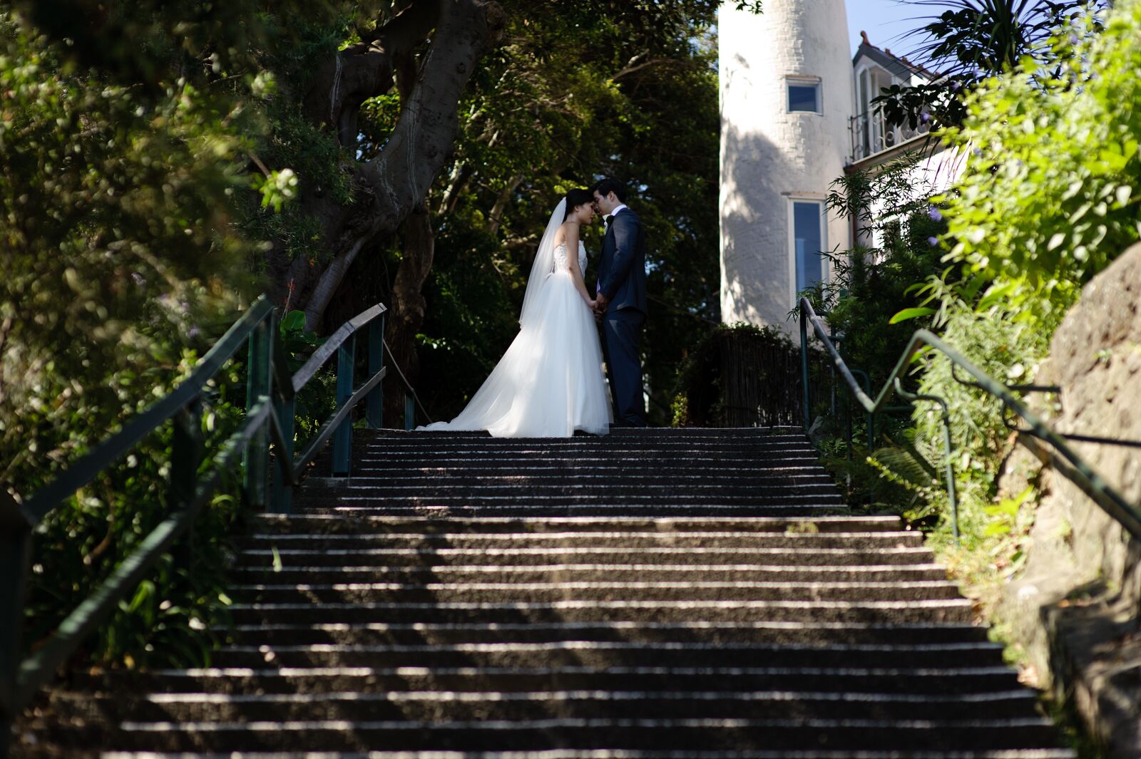 Nikon D700 sample photo. Architecture, bride and groom photography