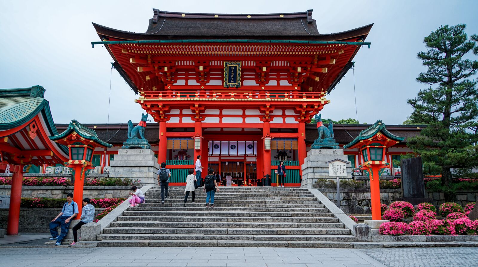 Sony a7R II + Sony FE 24-240mm F3.5-6.3 OSS sample photo. Fushimi inari-taisha shrine, kyoto photography