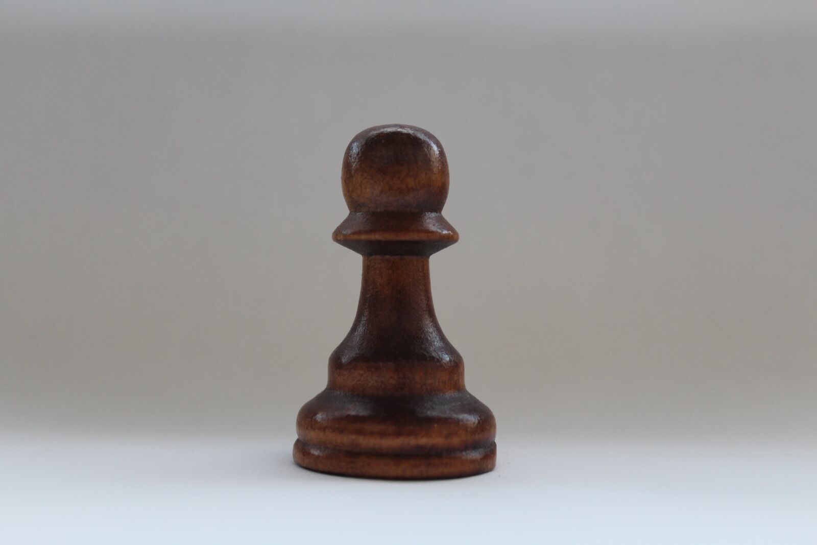 Canon EOS 600D (Rebel EOS T3i / EOS Kiss X5) sample photo. Pawn, black pawn, chess photography