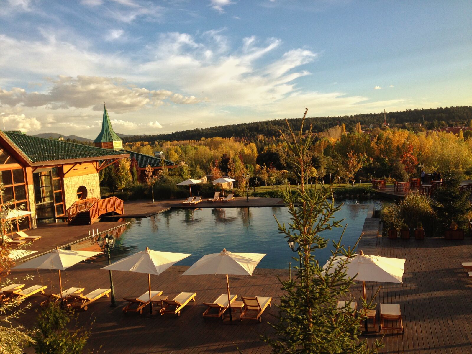 iPhone 5 back camera 4.12mm f/2.4 sample photo. Hotel, michlifane photography
